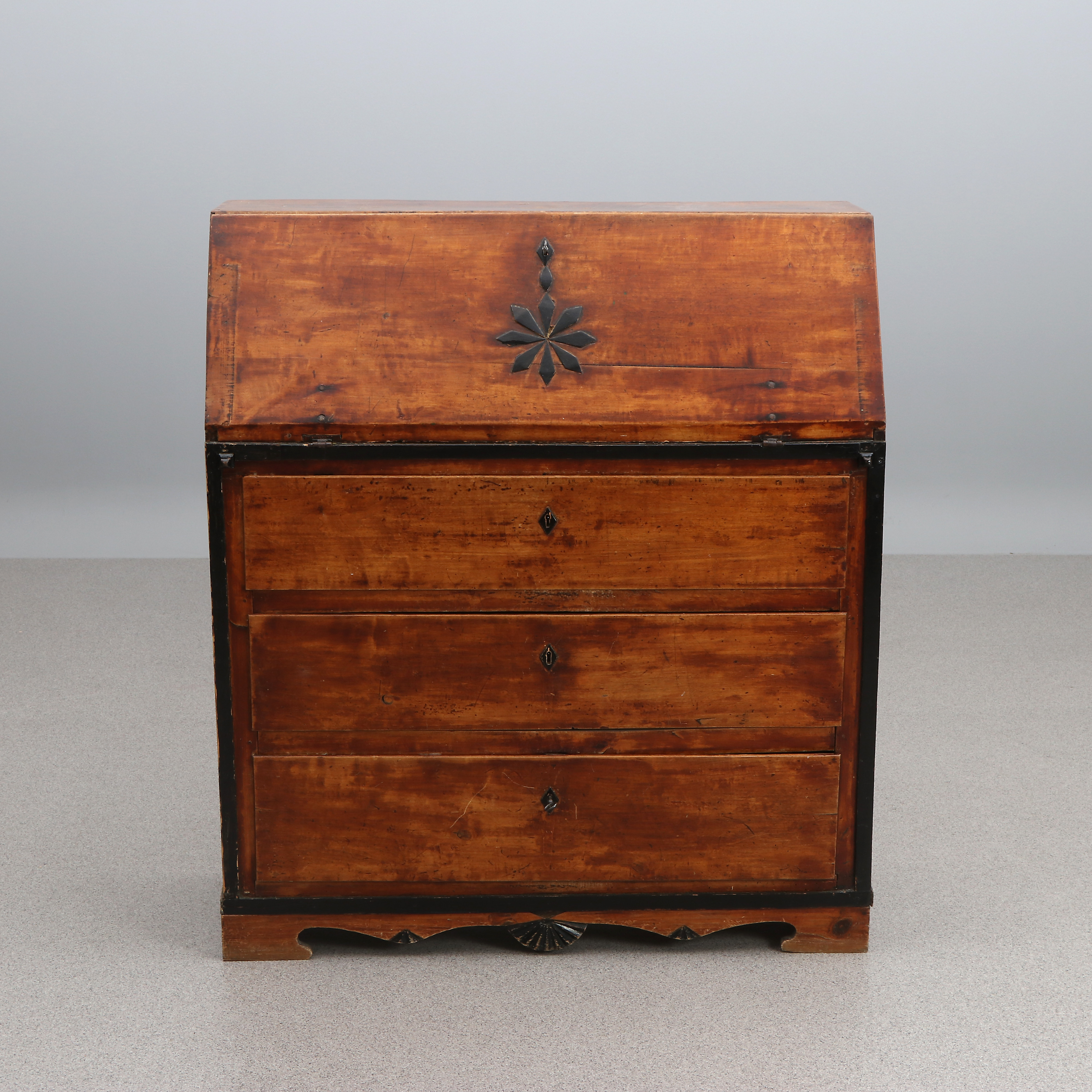 SEKRETÄR. Björk. 17/1800-tal.