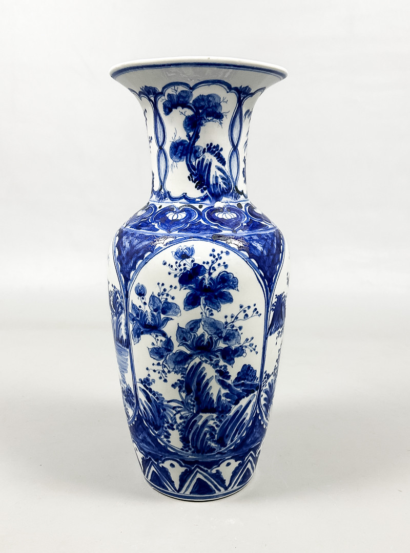 GOLVVAS, Porslin, Qing, Kina, 18/1900-tal.