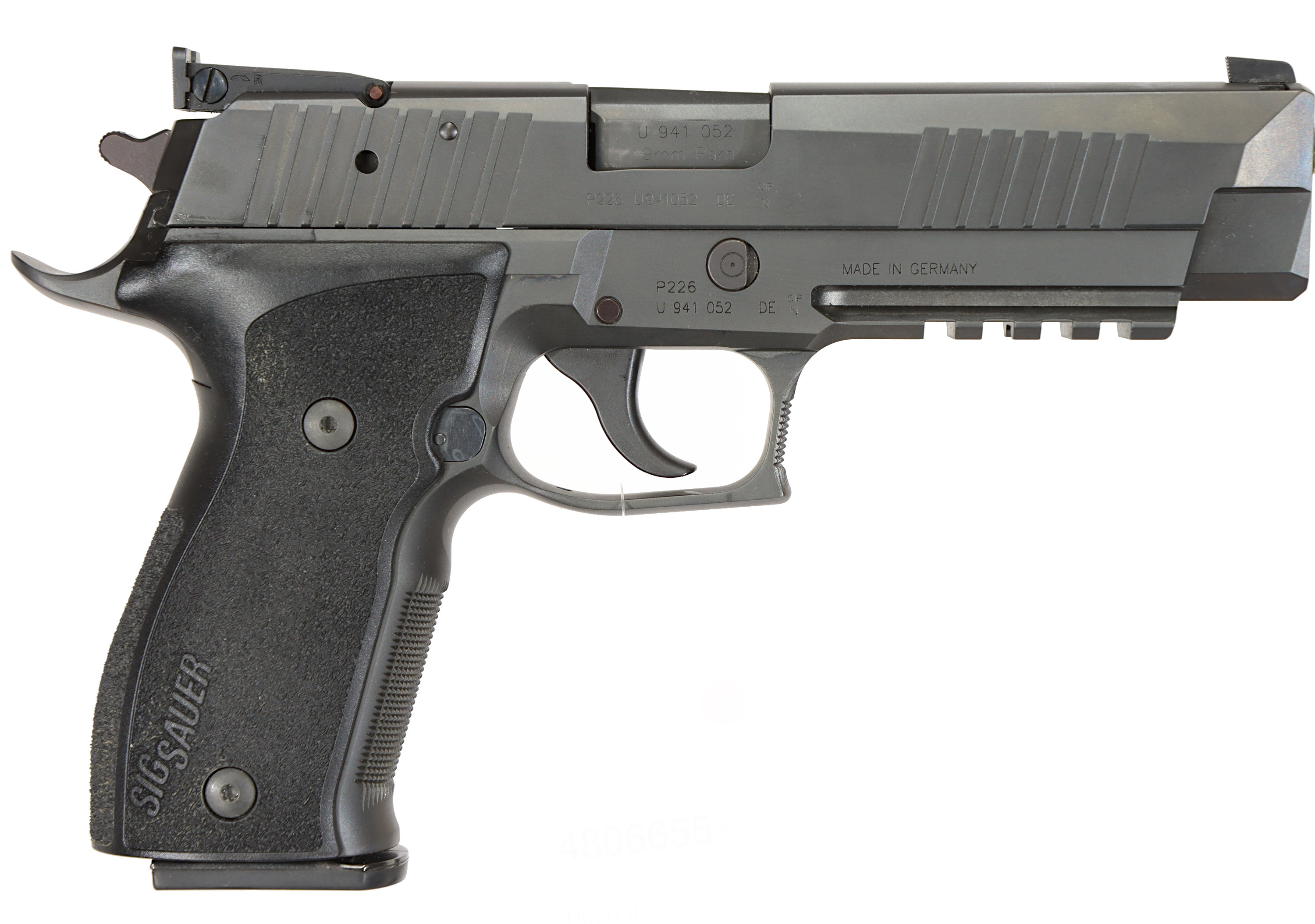 PISTOL, fabrikat Sig-Sauer, modell P226 X-Five, kaliber 9x19, tillv.nr U941052, se-nr SE2827869.