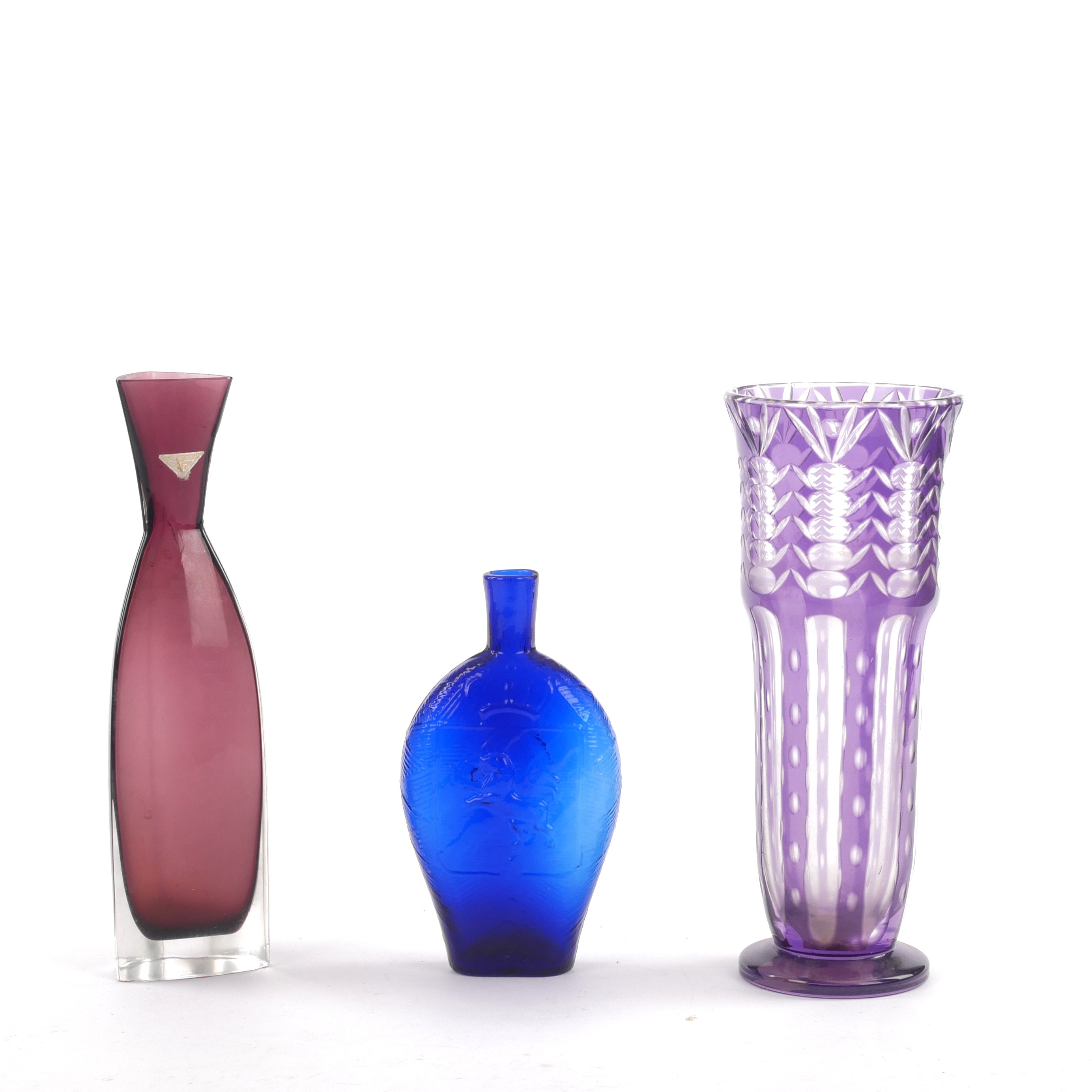 VASER OCH FLASKA, 3 st, glas, 18/1900-tal.