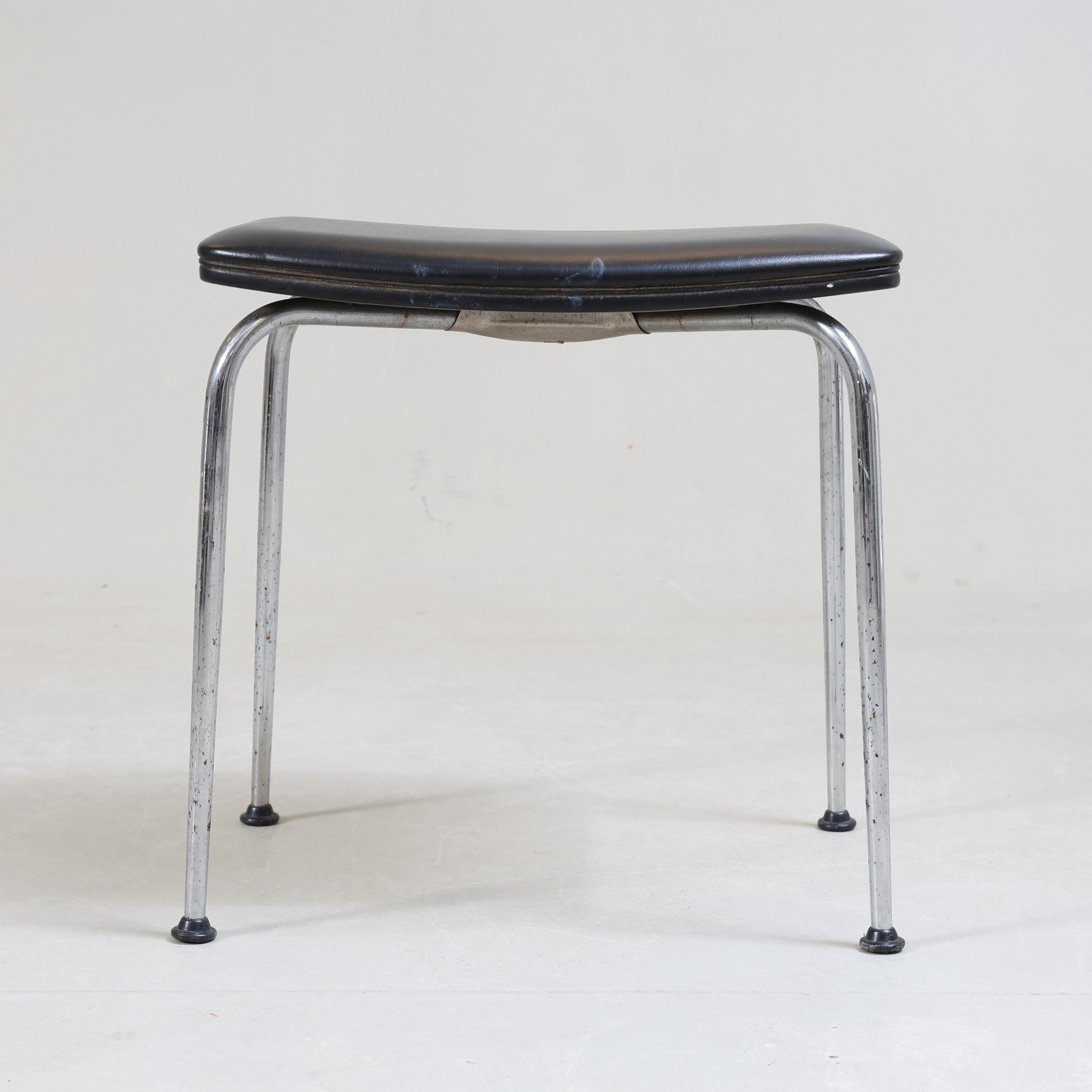 PALL. Galon & metall, Duba, Danmark, 1960-tal.