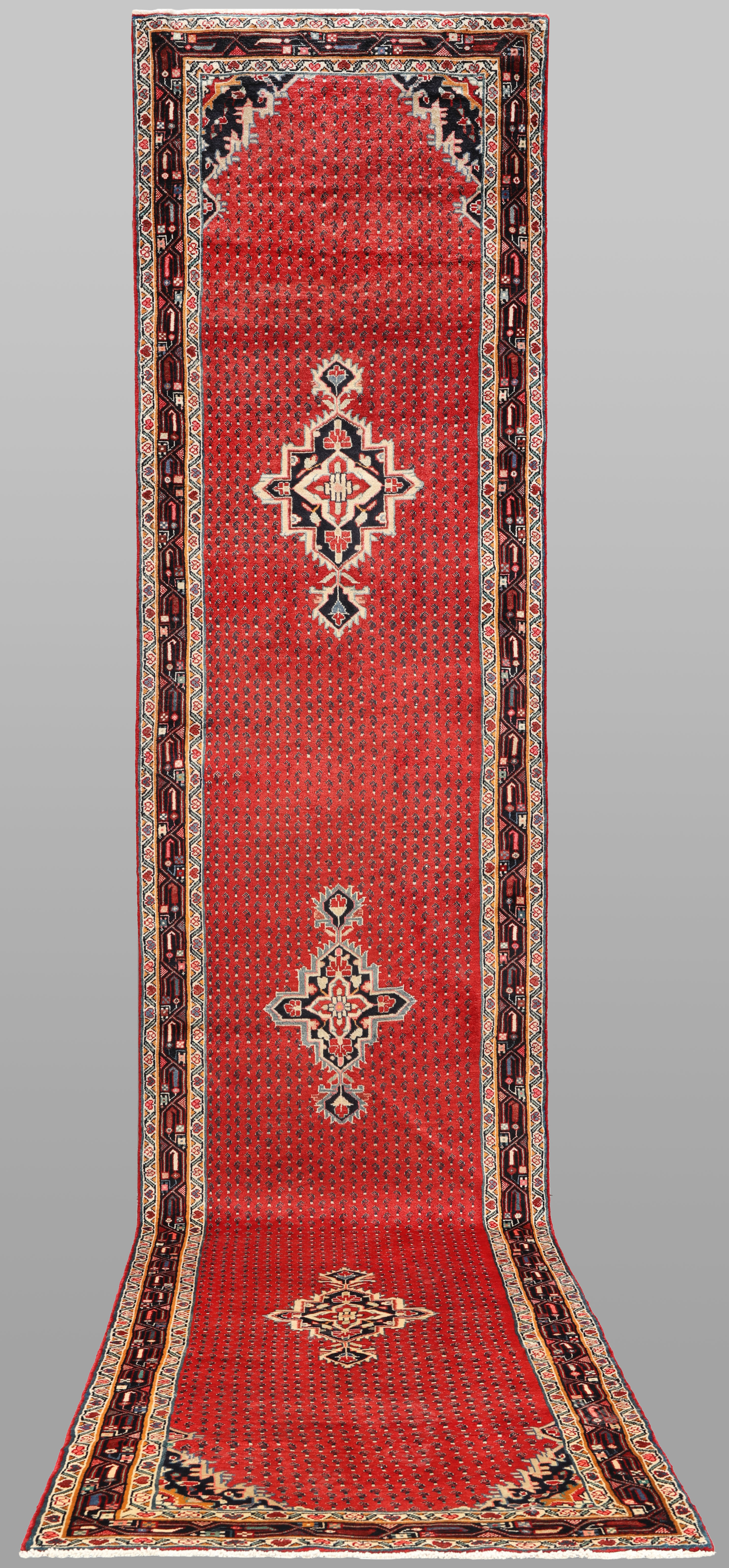 MATTA. Saruk Mir gallerimodell, 52 x 111 cm.