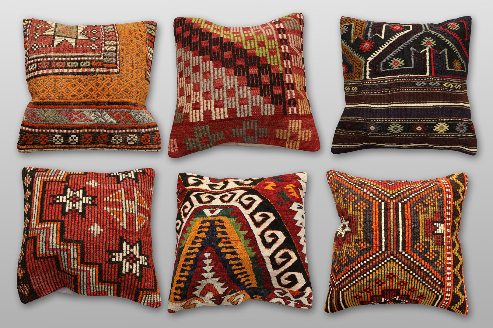 MATTA. Parti kuddfodral 6st, anatoliska kelim fragment, 50 x 50 cm.