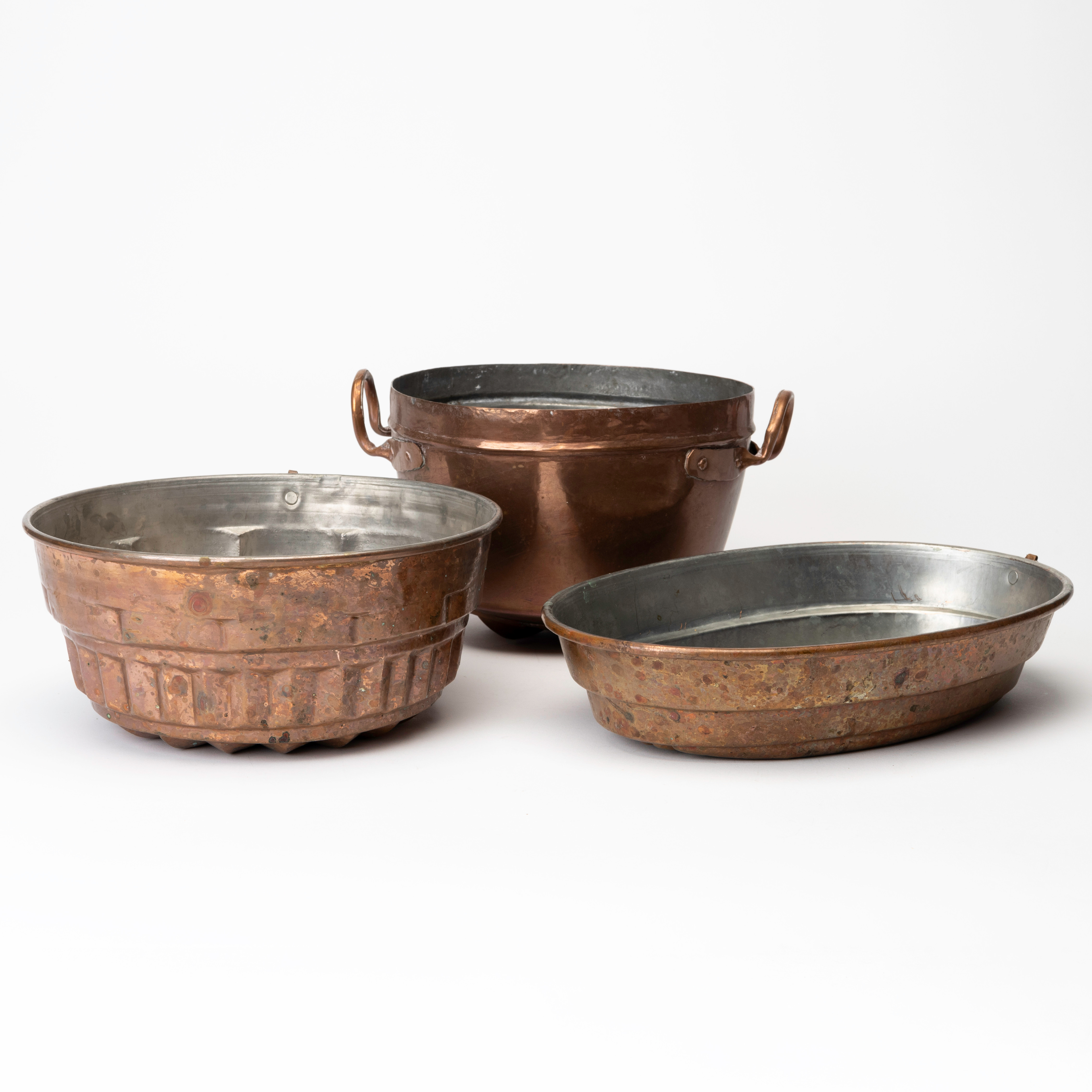 ALADÅBFORMAR, 2 st samt KAKFORM, koppar, 1800-tal.