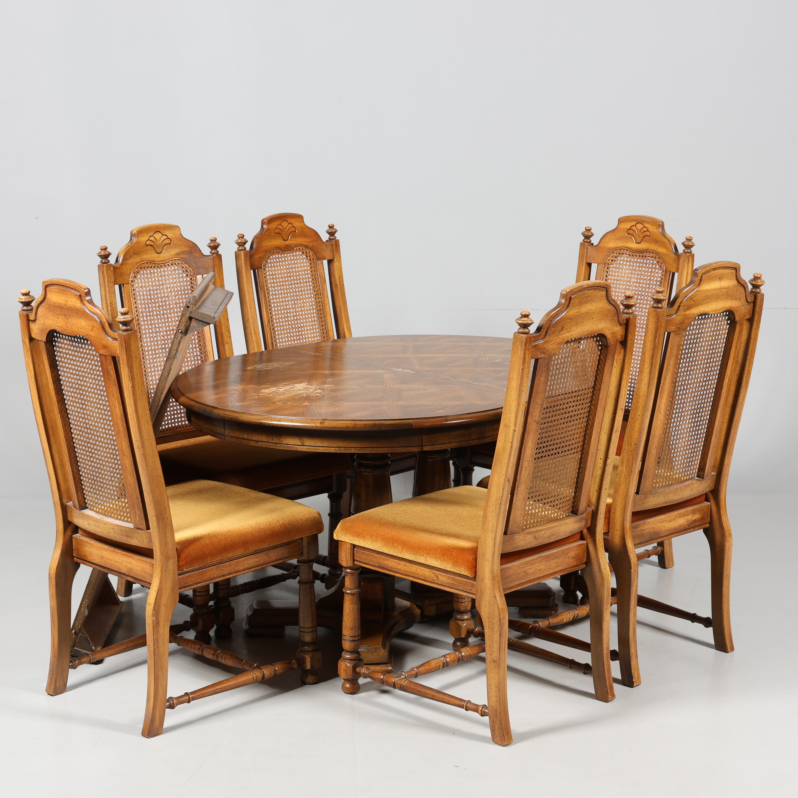 MATGRUPP, 7 delar, samtida.