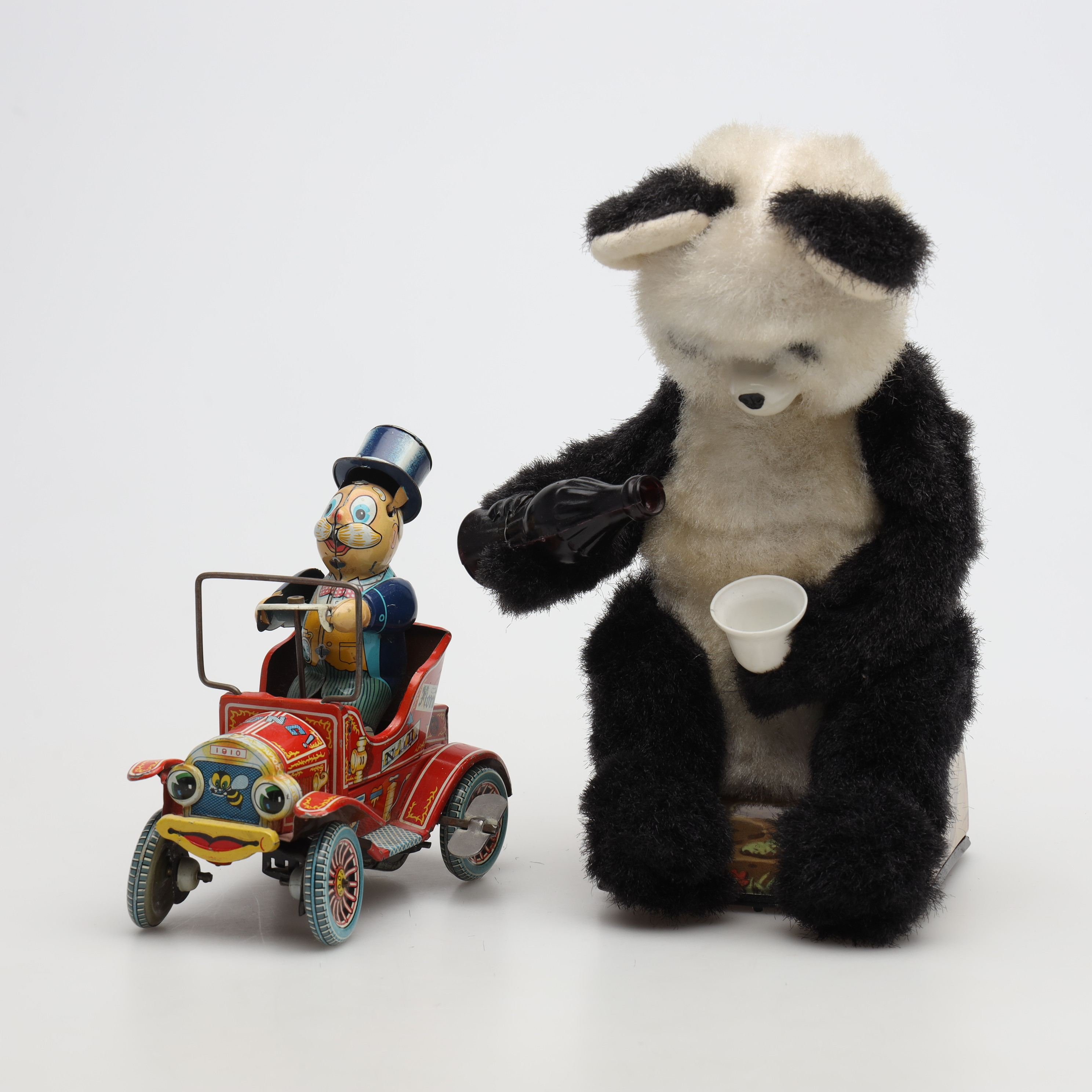 LEKSAKER, 2 stycken, Japan, 1900-tal.