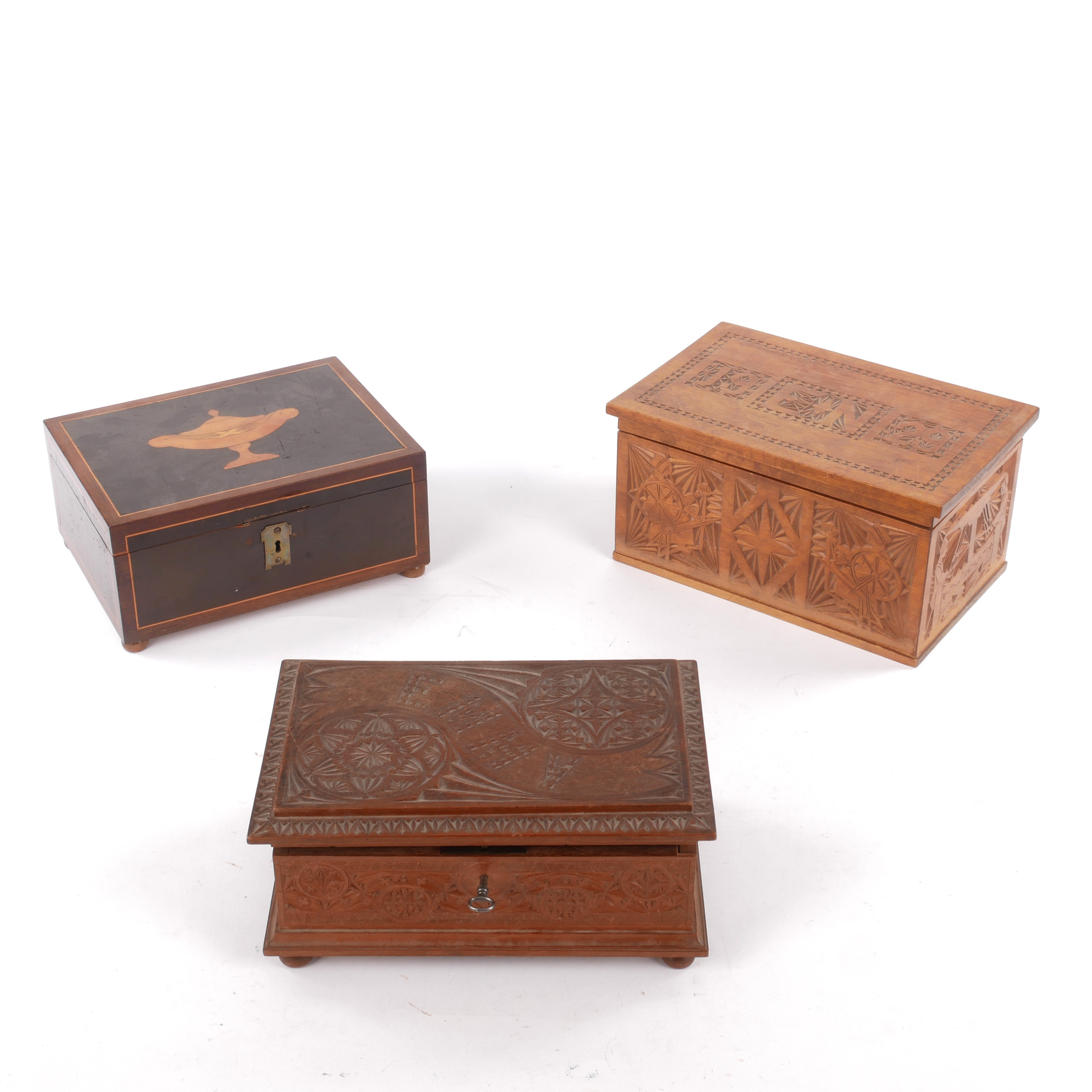 SKRIN, 3 st, med karvsnitt och inläggningar, 18/1900-tal.