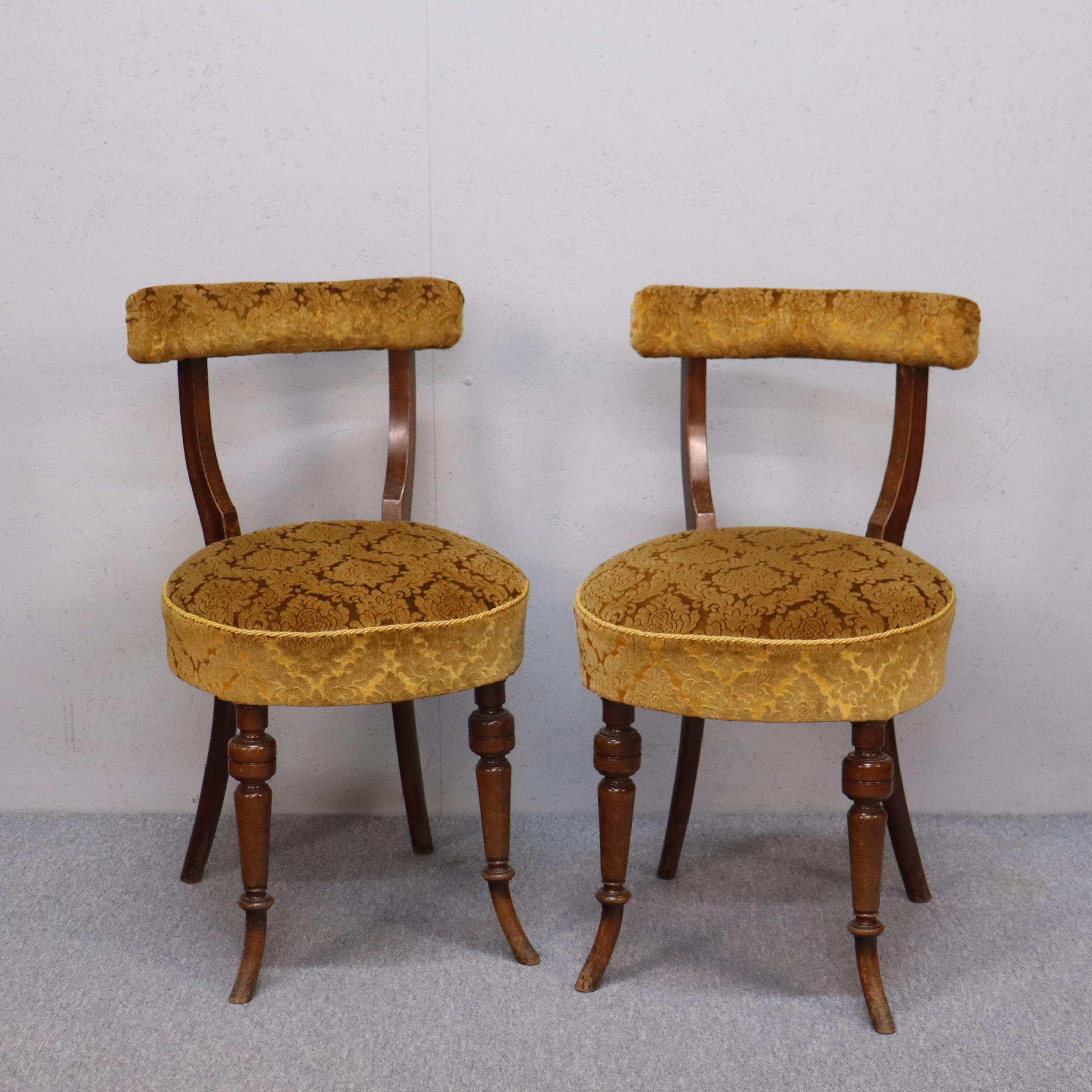 PUDERSTOLAR, nyrokoko, 1800-talets senare del, 1 par.