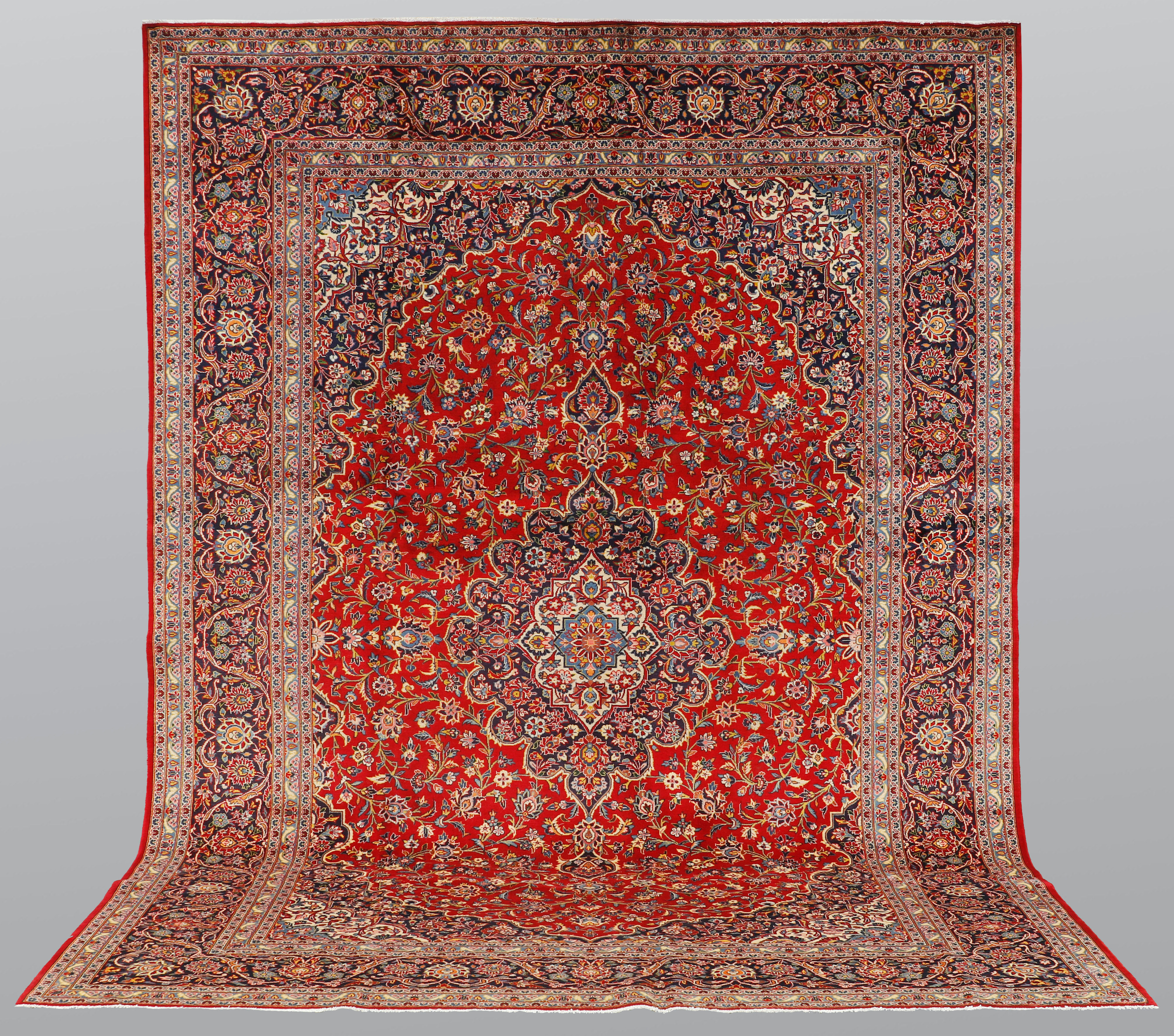 MATTA. Keshan fine, 423 x 305 cm.