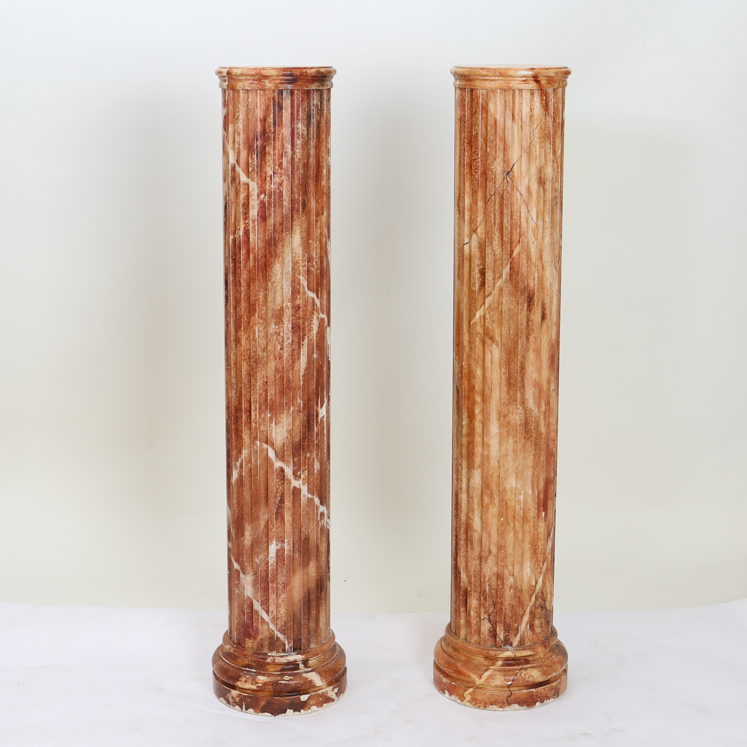 KOLONNPIEDESTALER, ett par, 1900-tal.