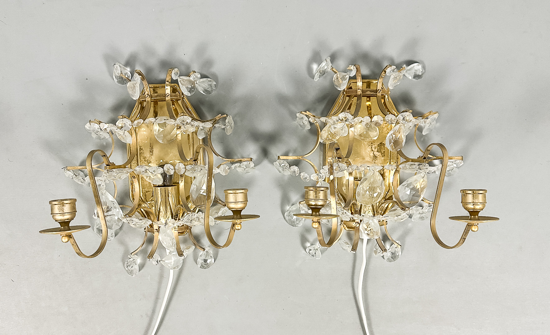 VÄGGLAMPETTER, Ett par, Mässing och glas, 1900-tal.