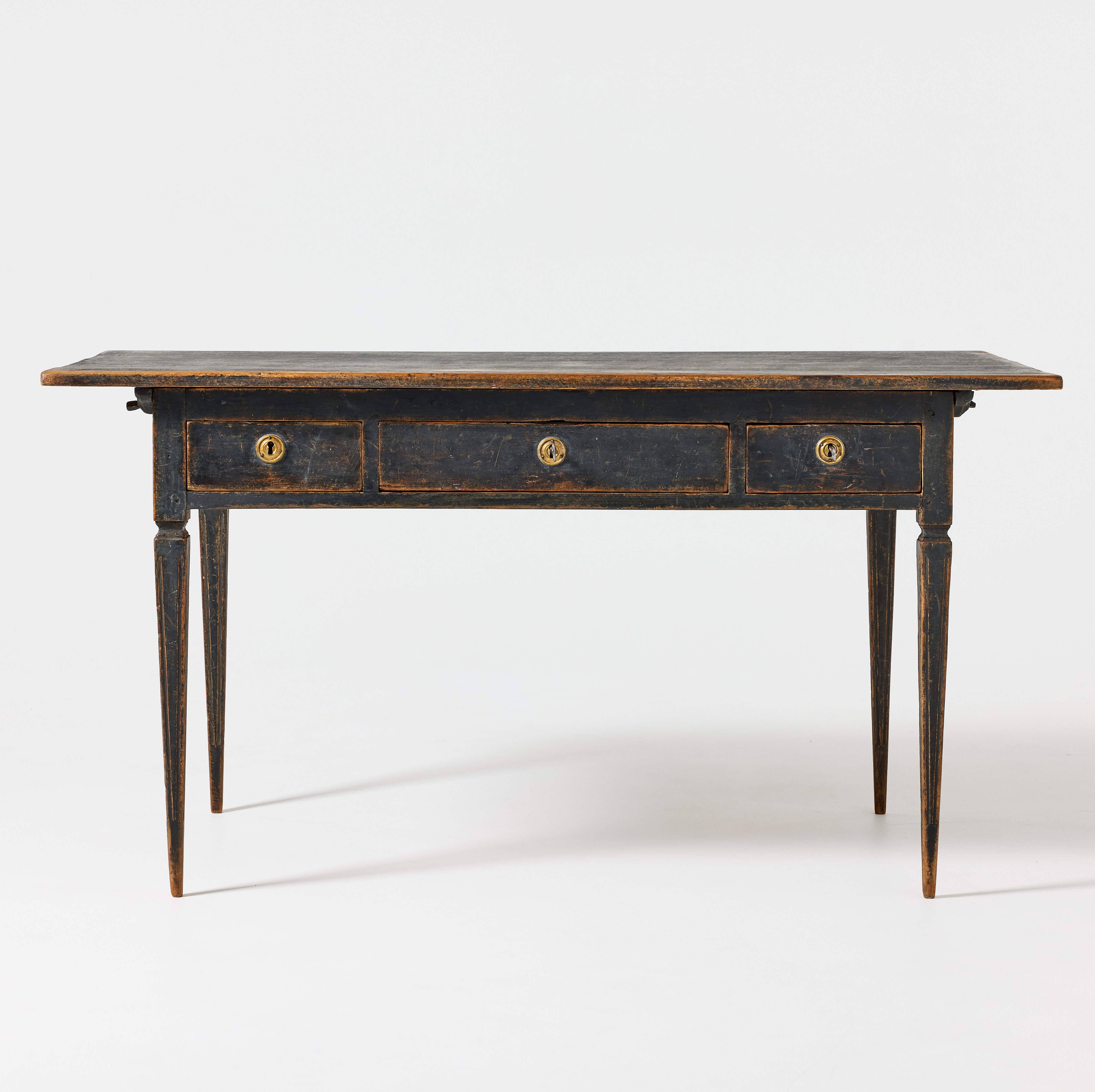 SKRIVBORD, sengustavianskt, 1800-talets början, träskuren dekor.