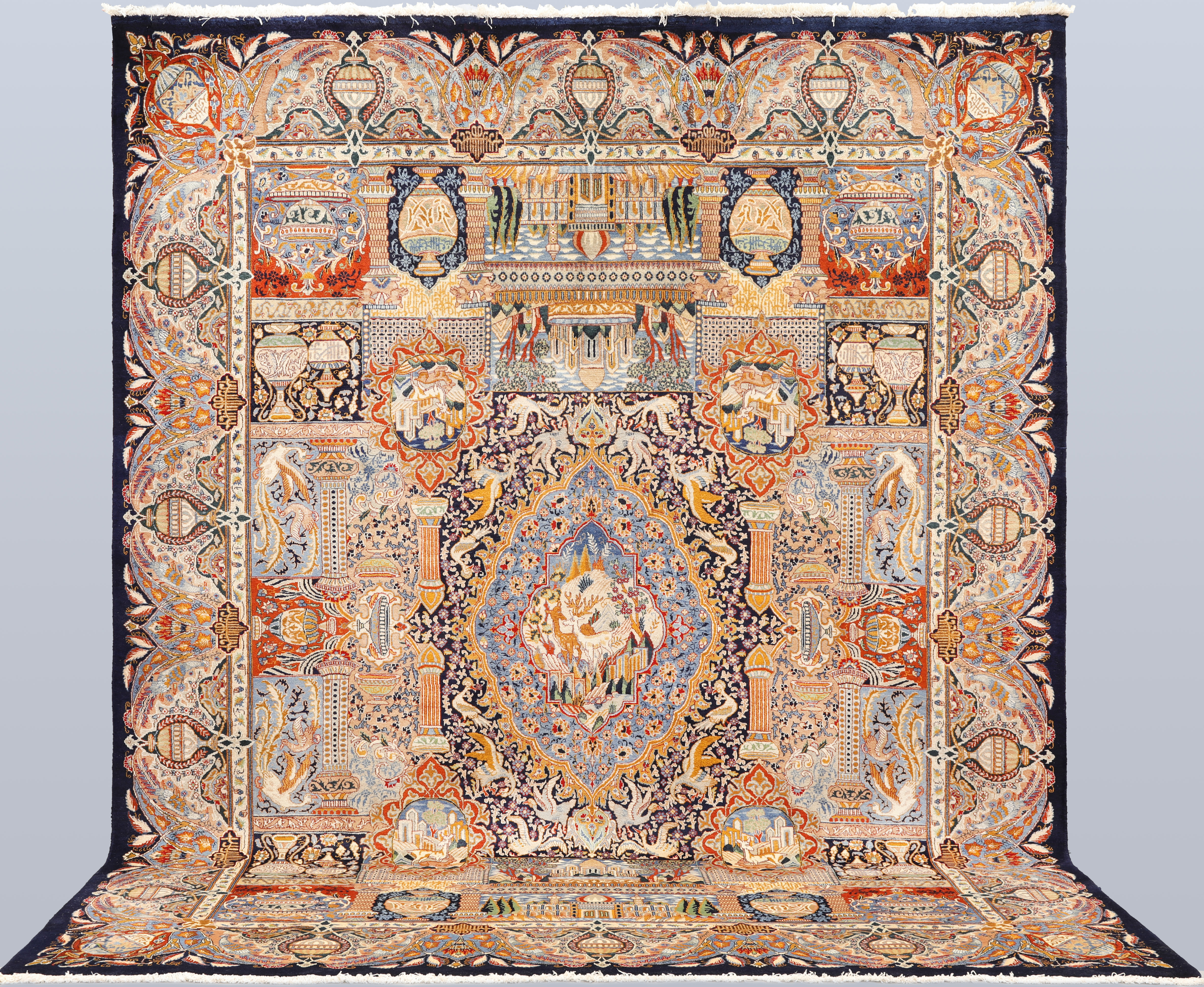 MATTA. Figural Kashmar fine, 388 x 304 cm.