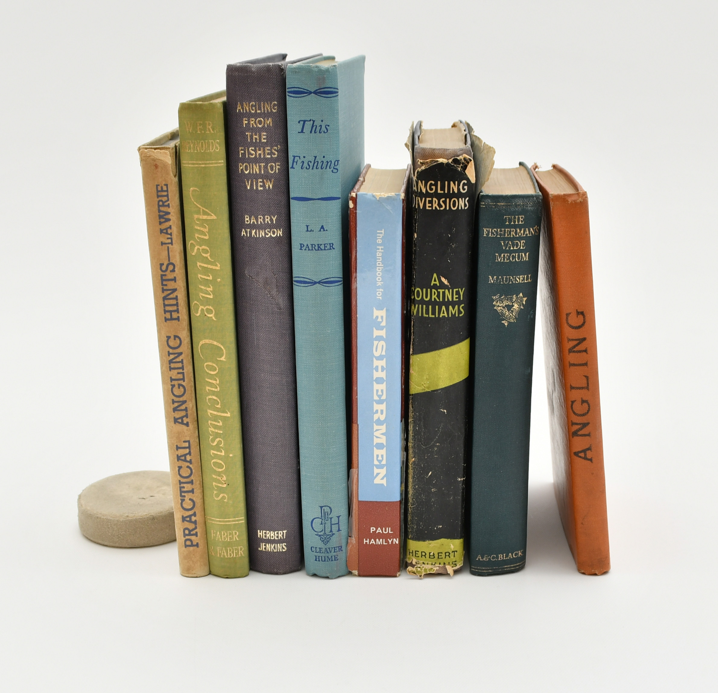 Böcker om fiske. 8 Volymer.