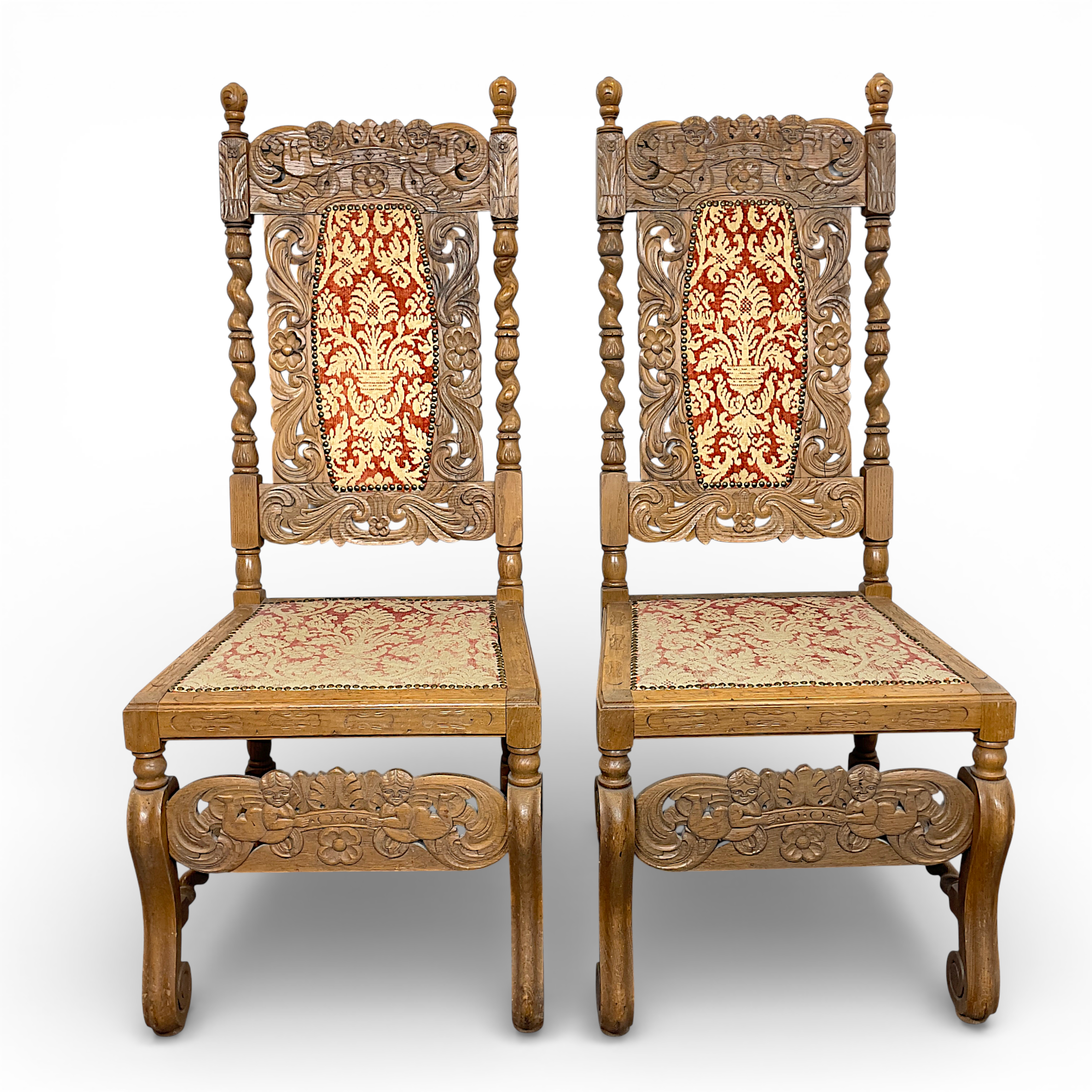 STOLAR, 2 st. Renässansstil, ek, omkring 1900-tal.