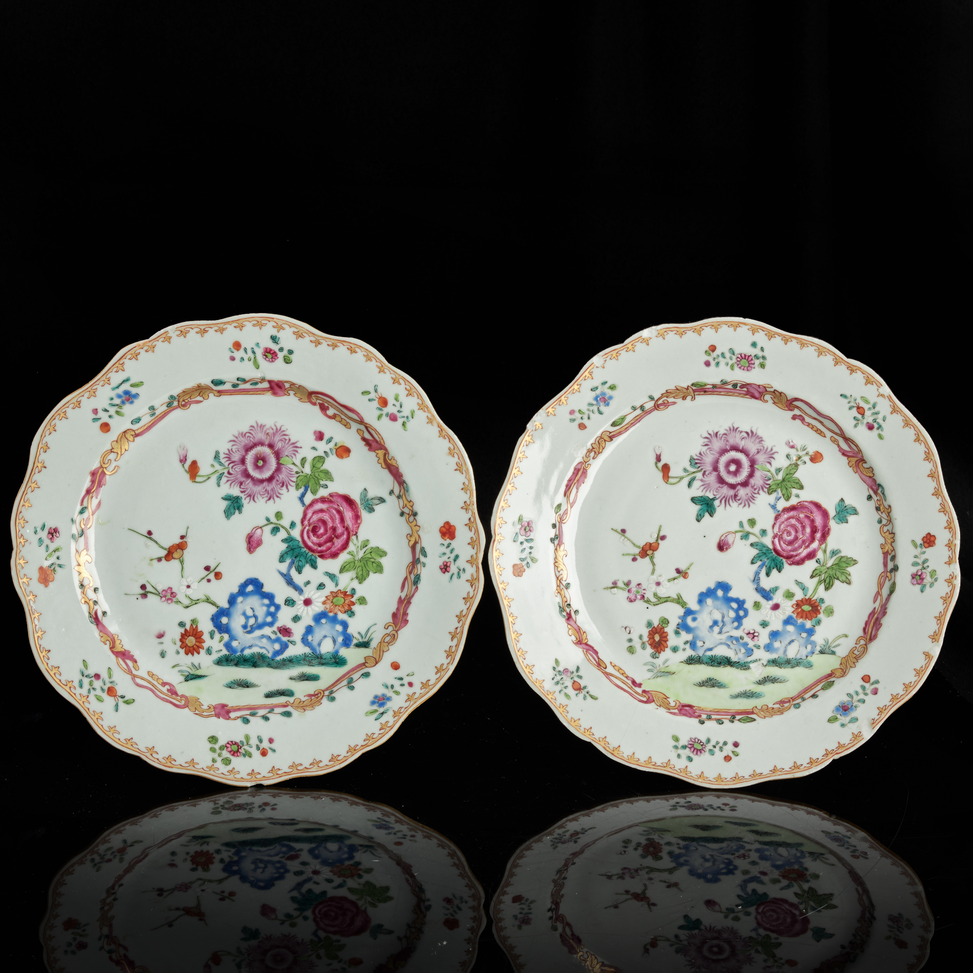TALLRIKAR (2+2), kompaniporslin, Kina, famille rose, Qianlong (1736-1795).