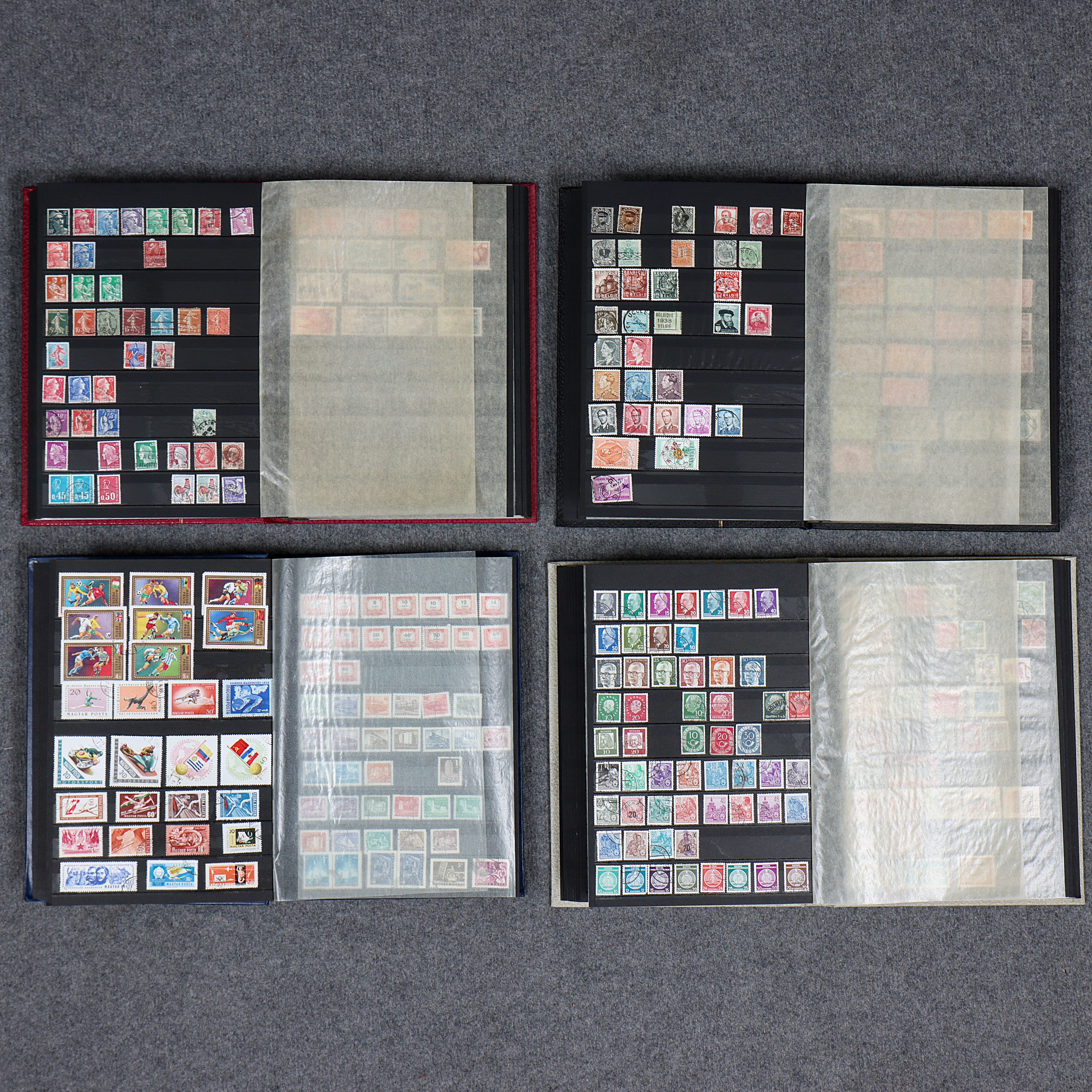 4 ALBUM FRIMÄRKEN, BLANDAT HELA VÄRLDEN.