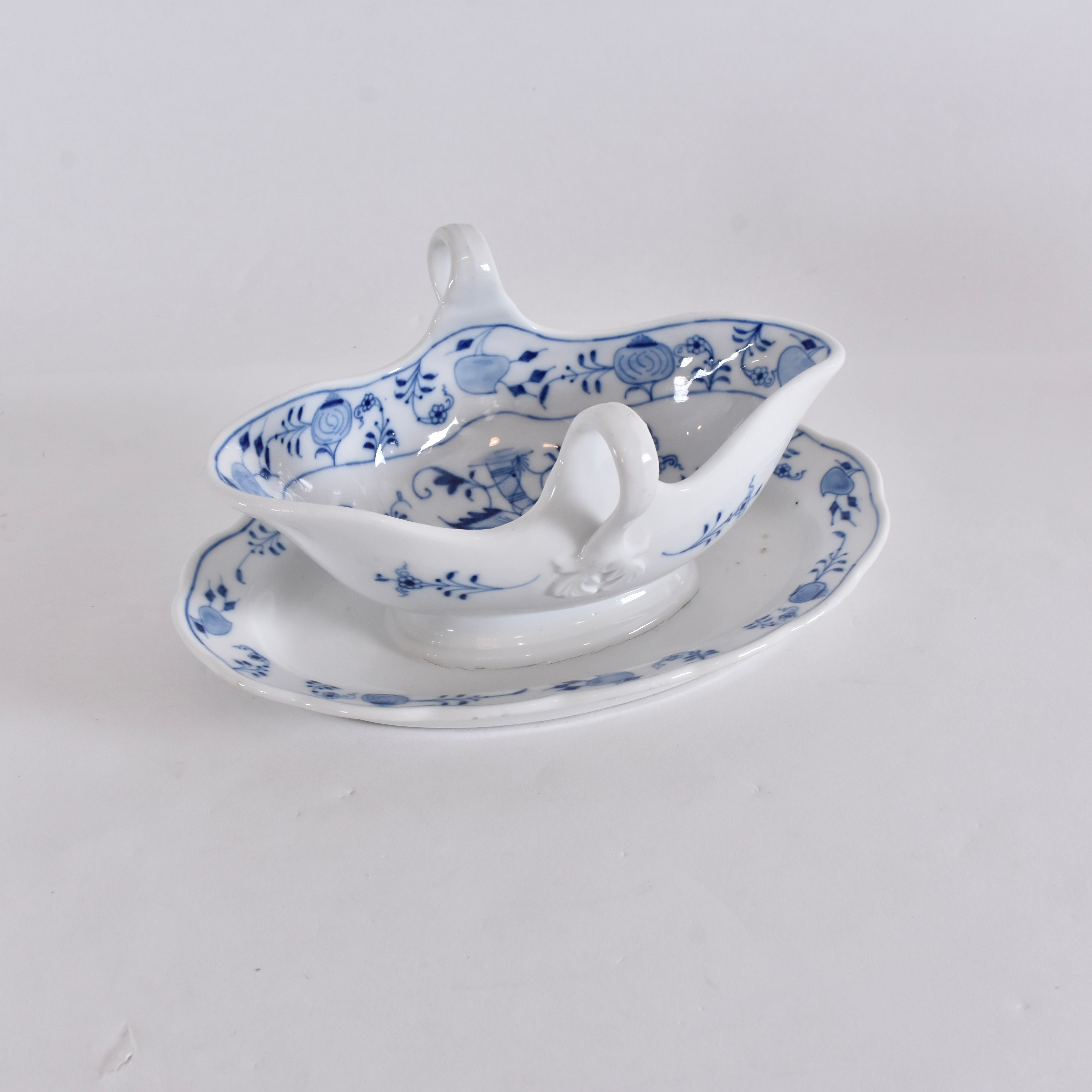 SÅSKANNA MED UNDERFAT, porslin, Stadtmeissen.