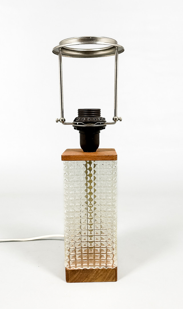 BORDSLAMPA, teak, glas, 1900-talets andra hälft.