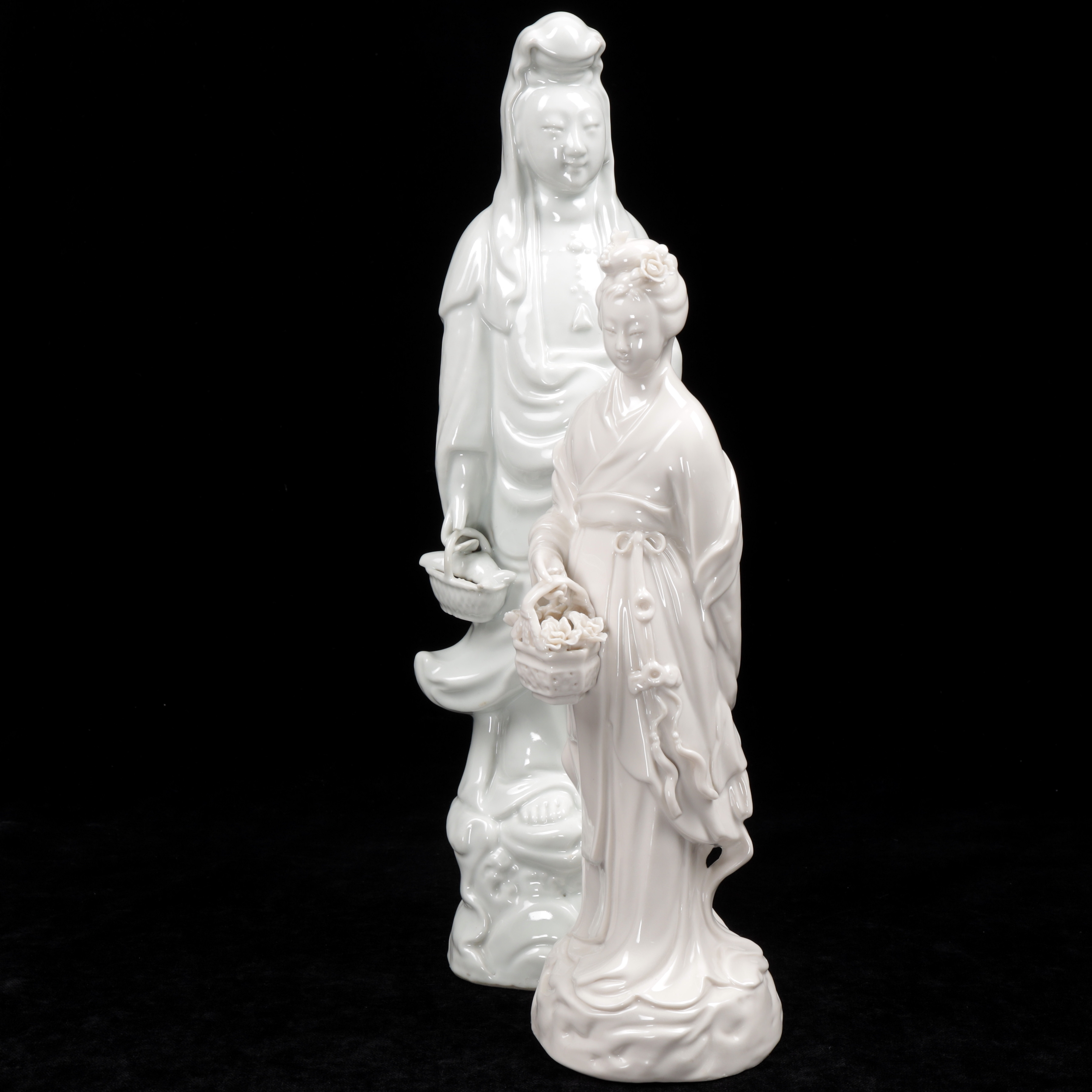 FIGURINER, 2 st, porslin, Kina, 1900-tal.