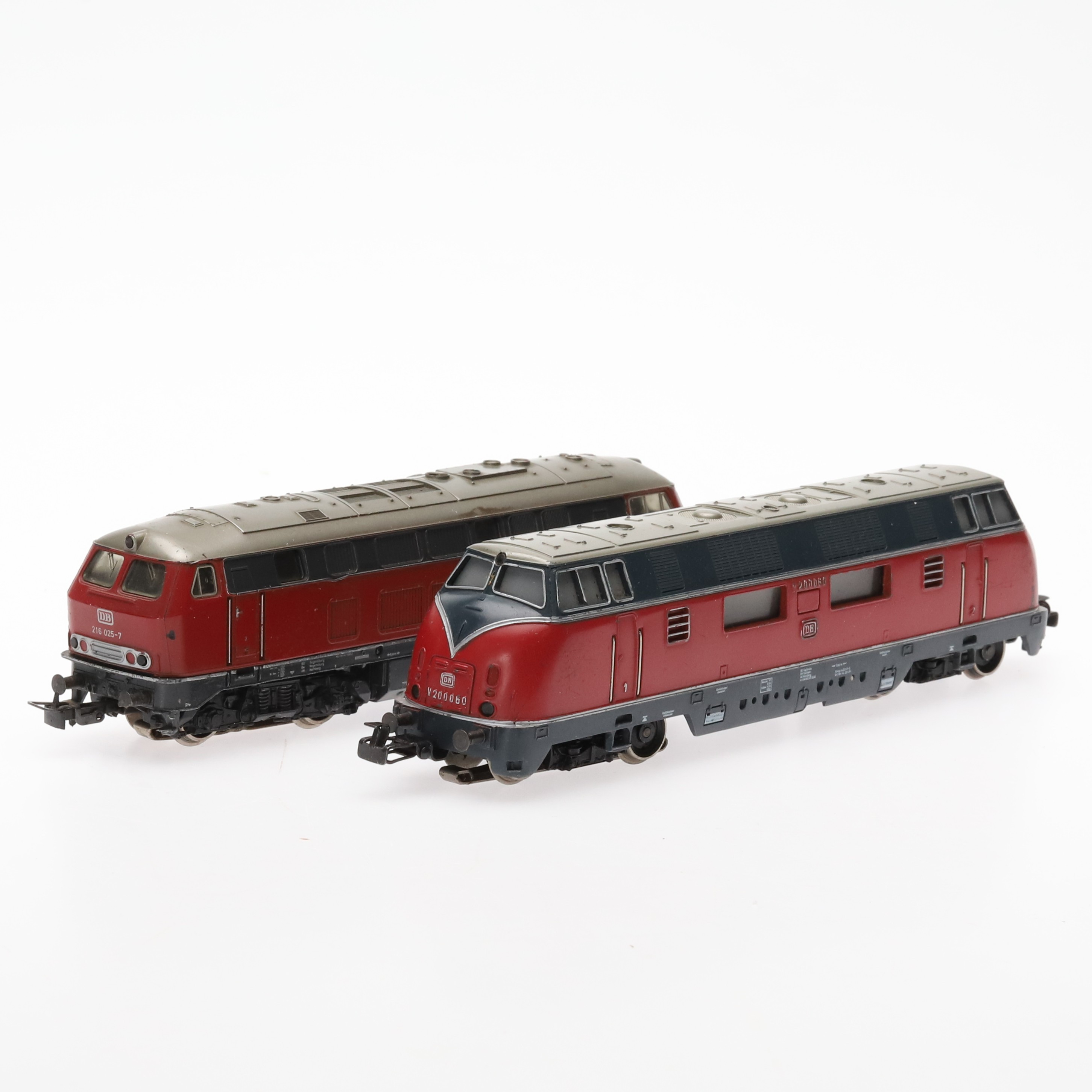 MÄRKLIN LOK, 2 st, 3021, V200, 3075, BR 216 H0.