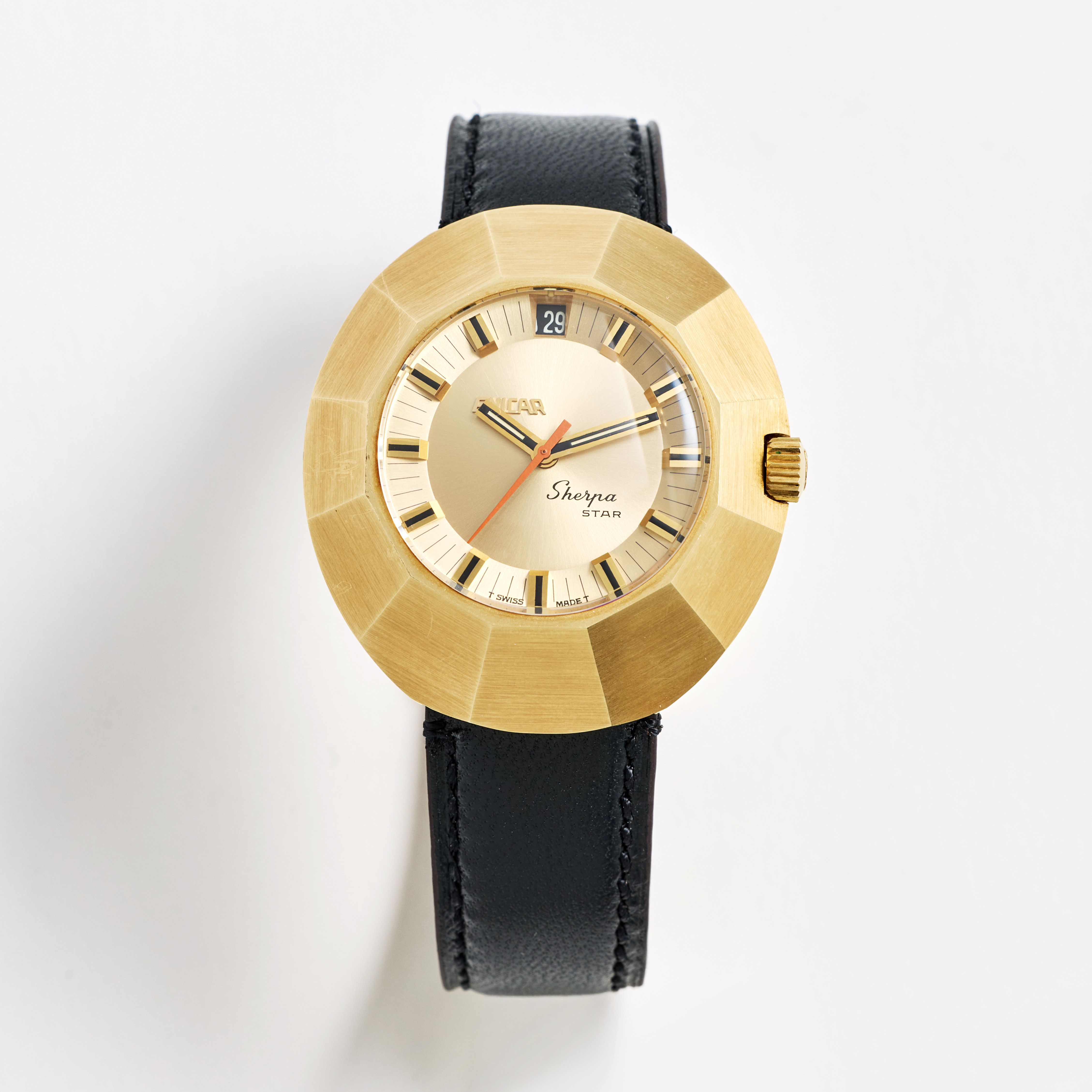 ENICAR, Sherpa Star (T Swiss Made T), armbandsur, 37,5 x 42 mm, 18K guld, ca 1972.