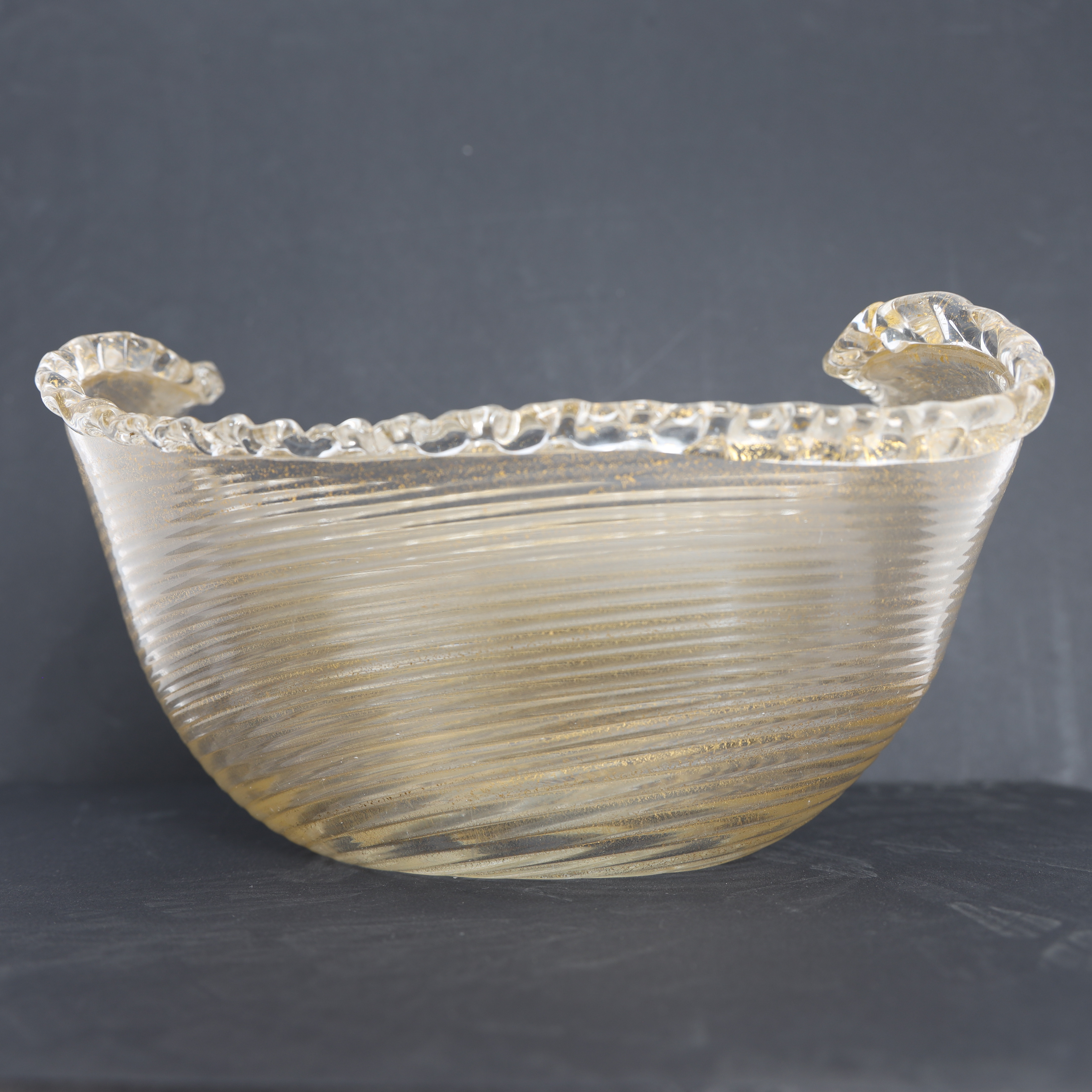 SKÅL, Italien, Förgylld dekor.