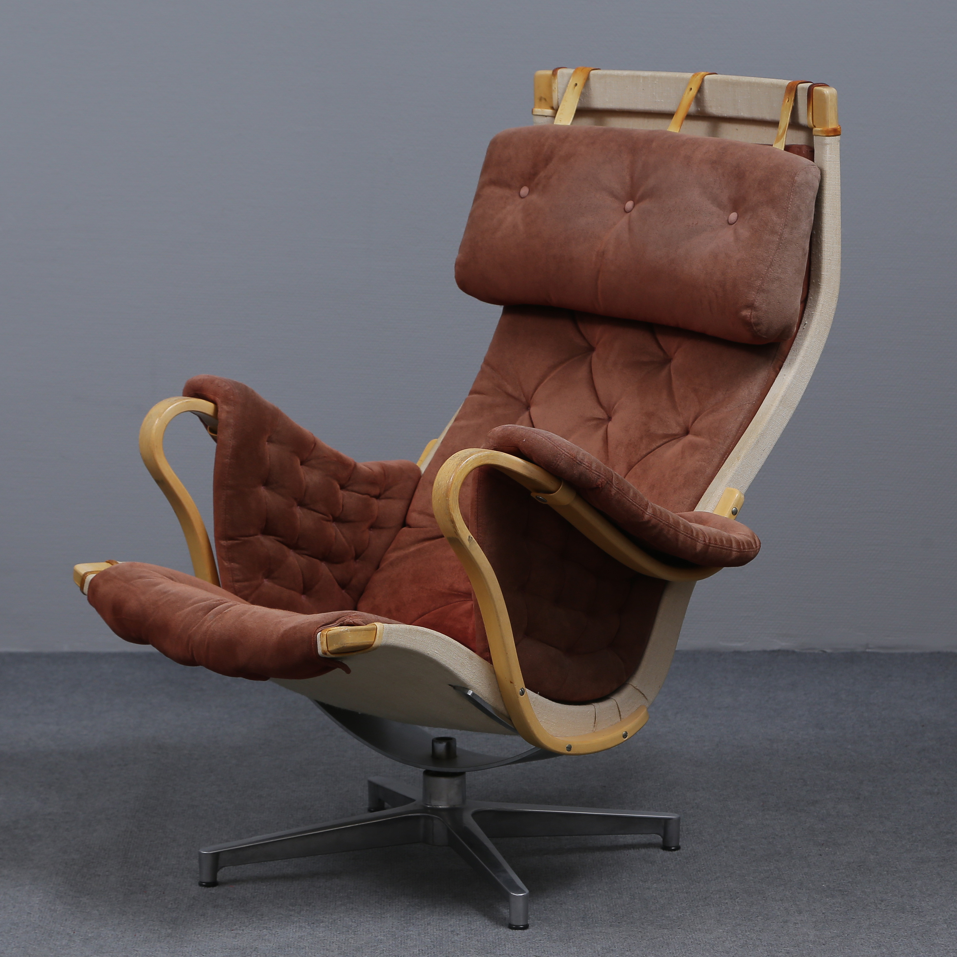 BRUNO MATHSSON. FÅTÖLJ "PERNILLA ROTO" DUX, KROMAT STÅL, 1960/1970-TAL.