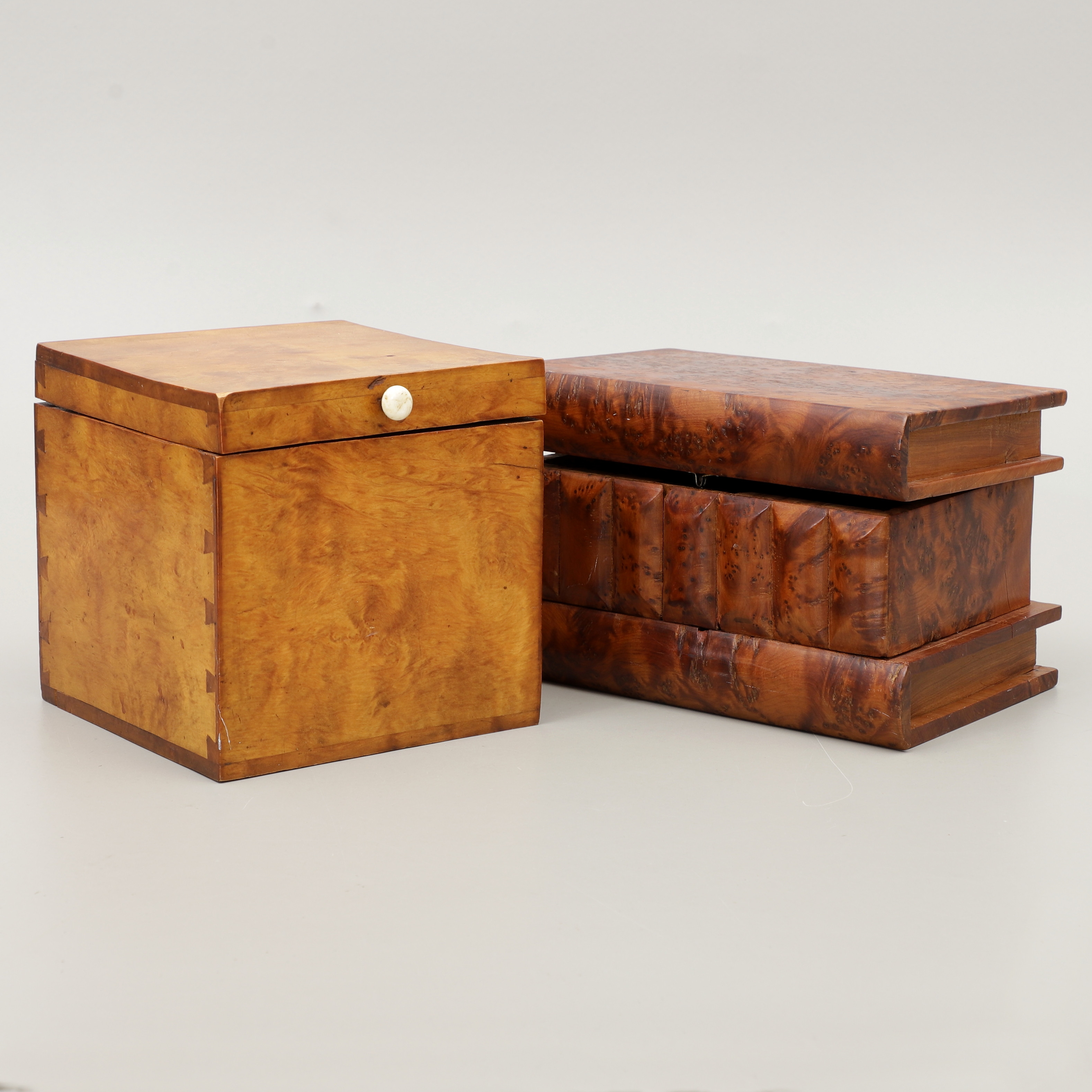 SKRIN samt LÅDA, 2st, björk/rotfaner, 1900-tal.