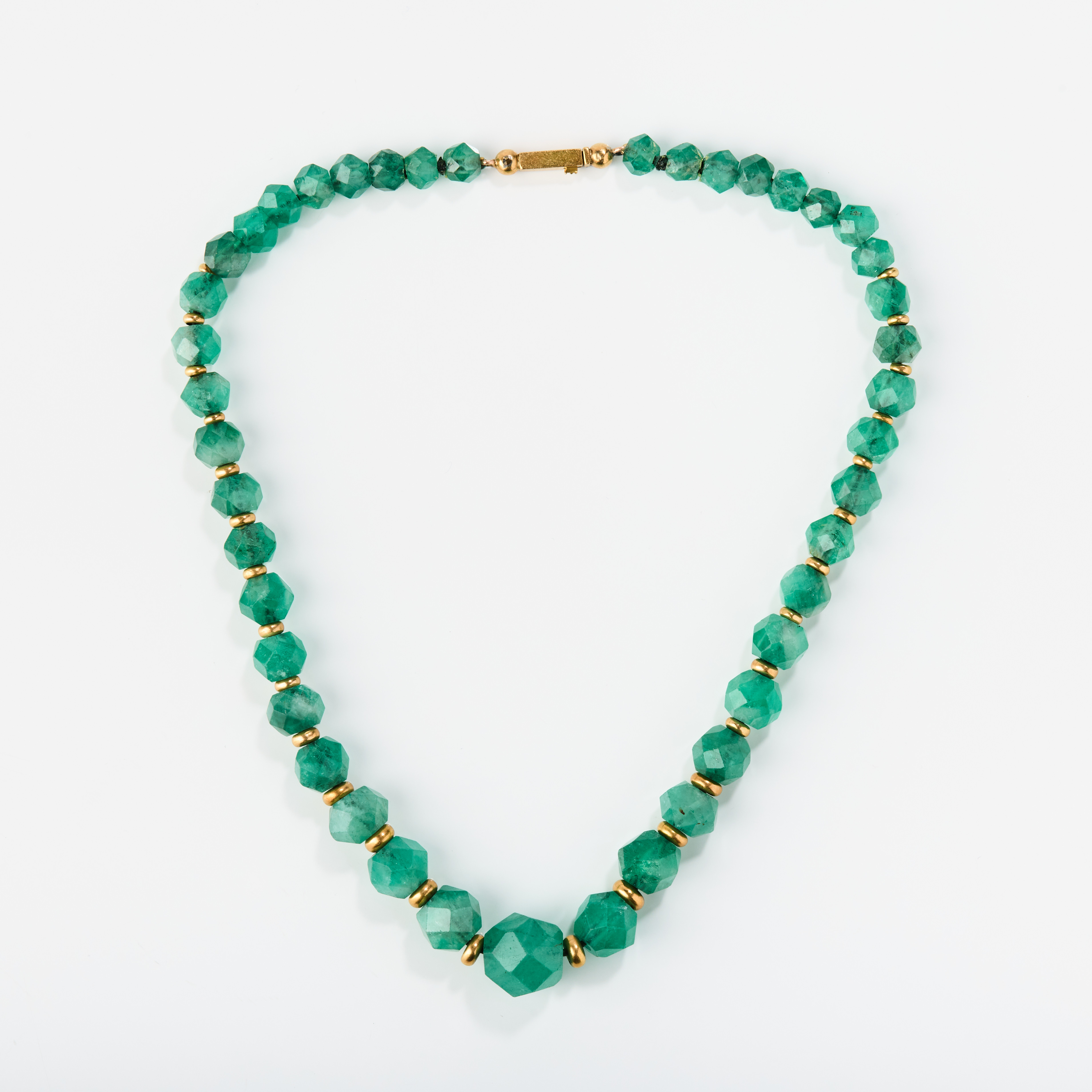COLLIER, 18K guld och smaragder, 1980/90-tal.