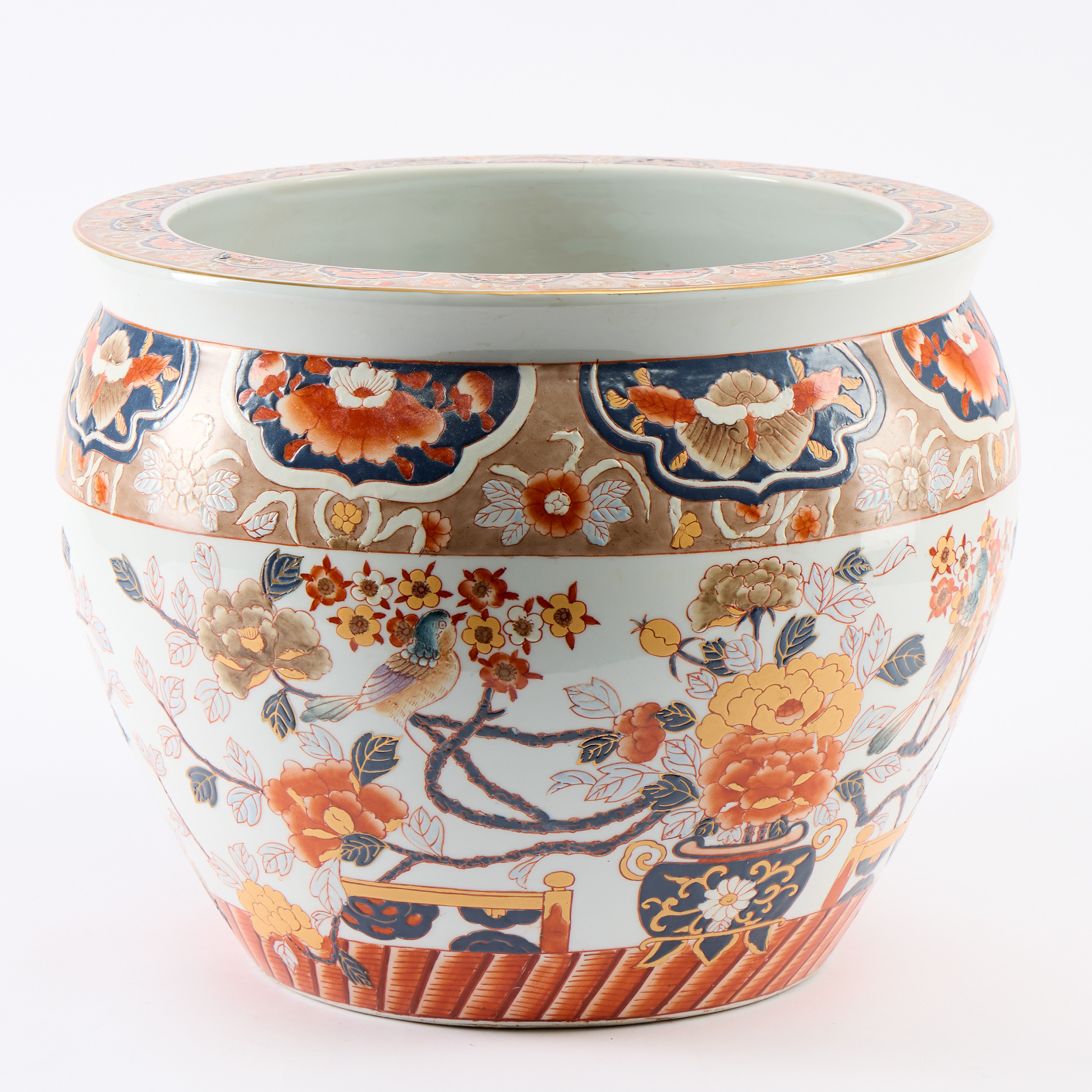 FISKBASSÄNG, Kina, porslin, 1900-tal.