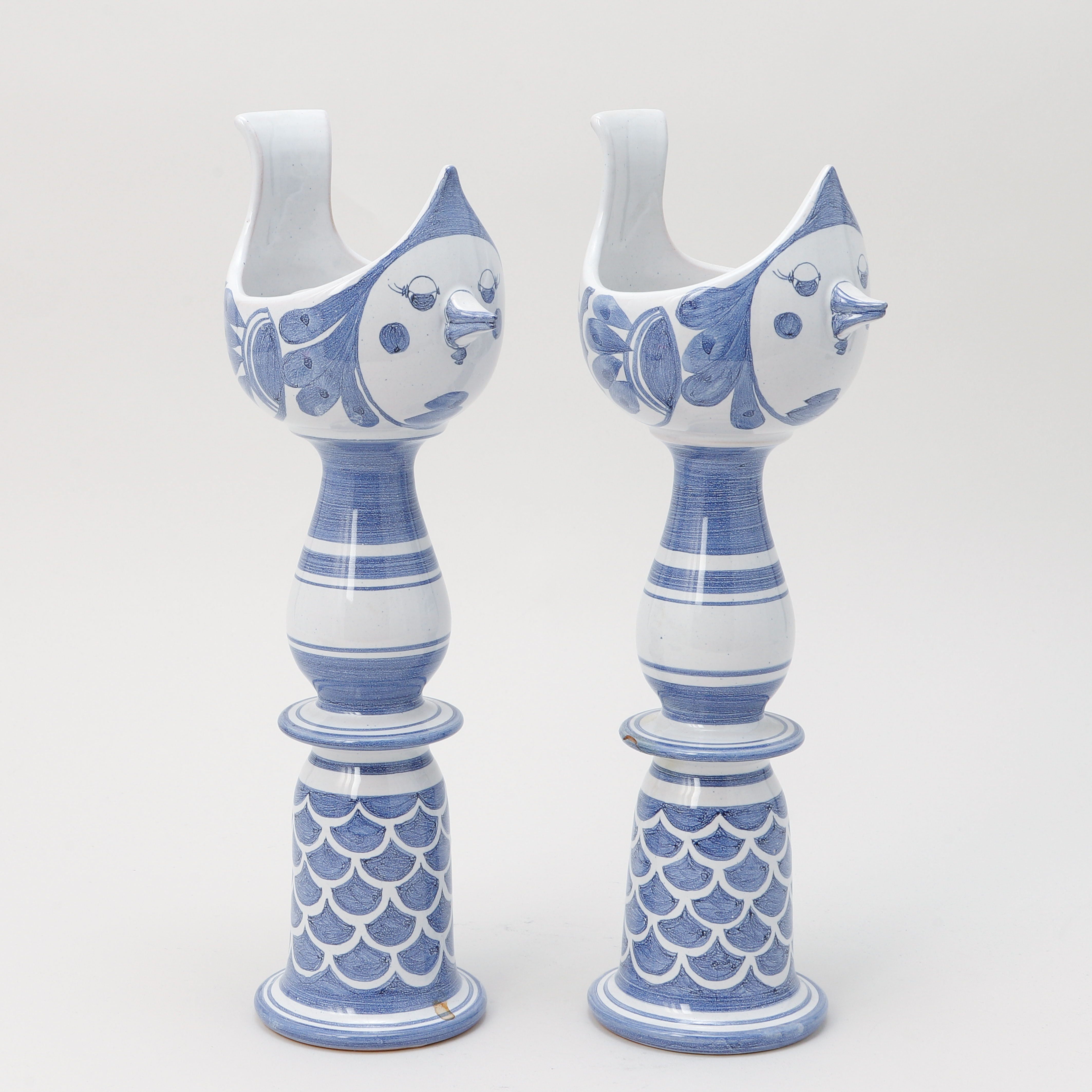 BJÖRN WIINBLAD. Ljusstakar, ett par, stengods, Danmark, modell L86.