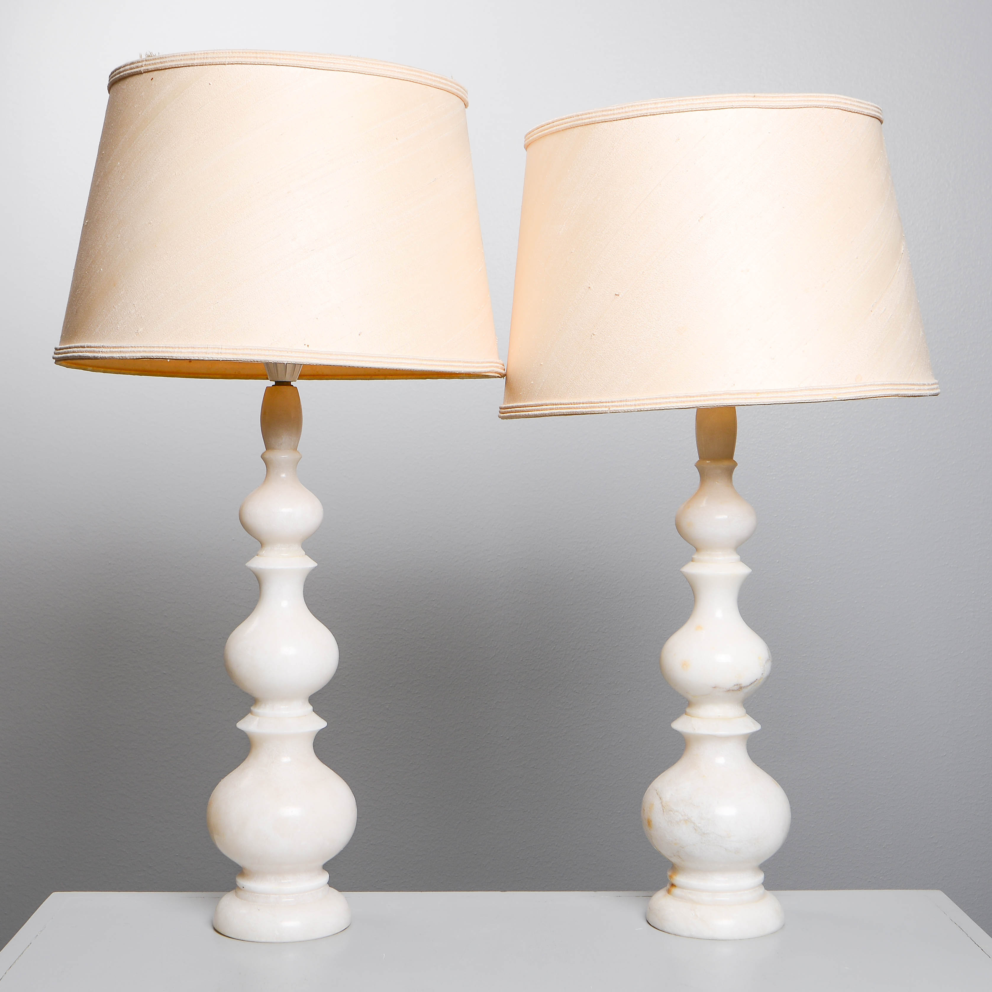 MAURICIO FEHER. Bordslampor, ett par, Spanien, 1900-talets andra del.