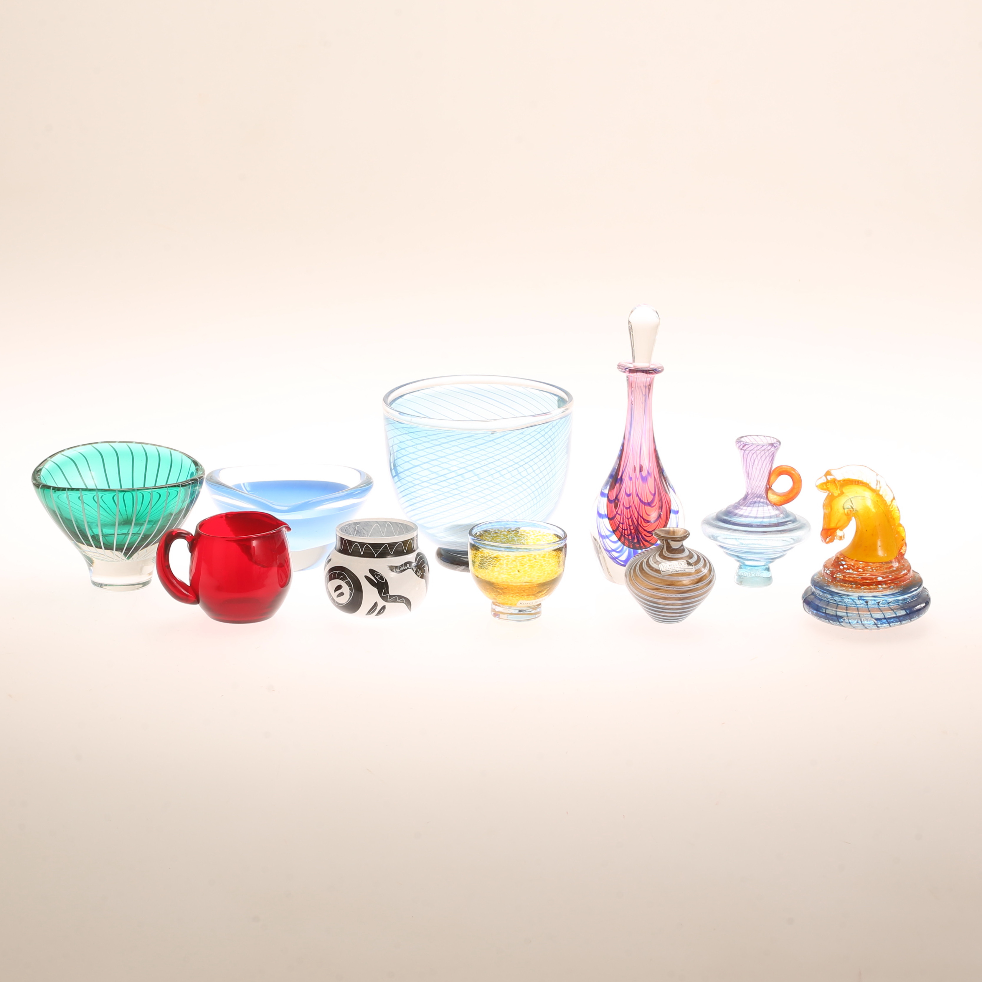 GLASFÖREMÅL, 10 delar, Kosta, Vicke Lindstrand m.fl.