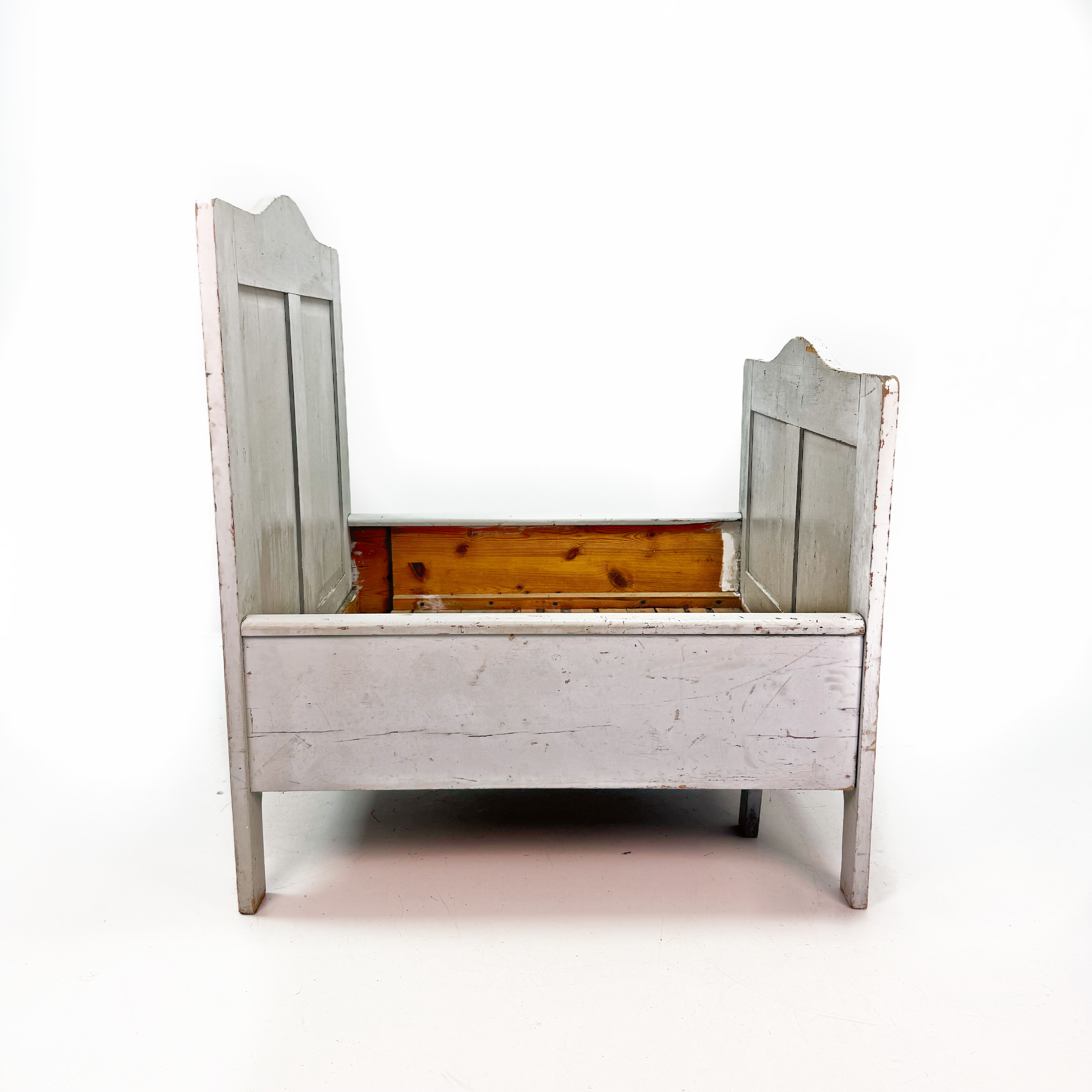 UTDRAGSSÄNG - trä, Tidigt 1900-tal.