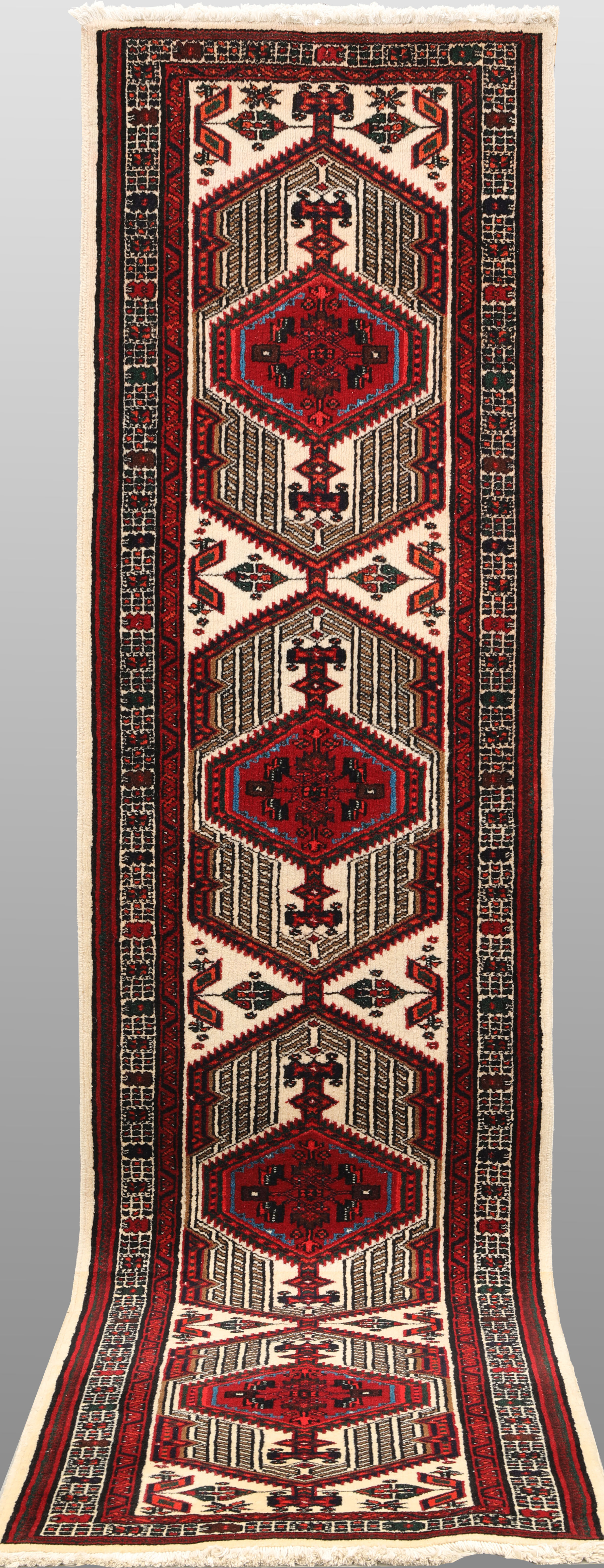ORIENTMATTA. Sarab gallerimodell, 355 x 80 cm.