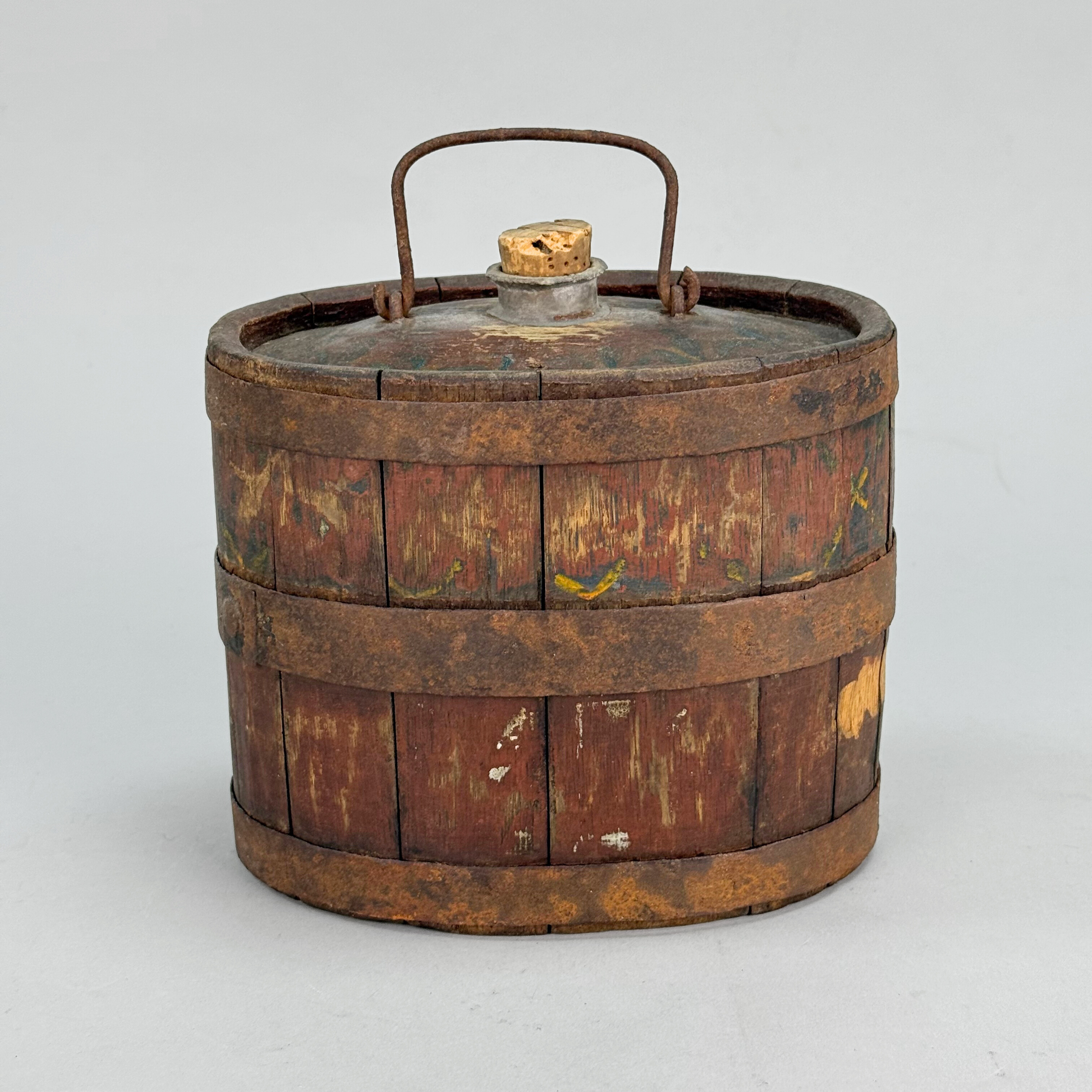 BRÄNNVINSKAGGE, allmoge , bemålat trä med spår av flera färger, 1800 tal.