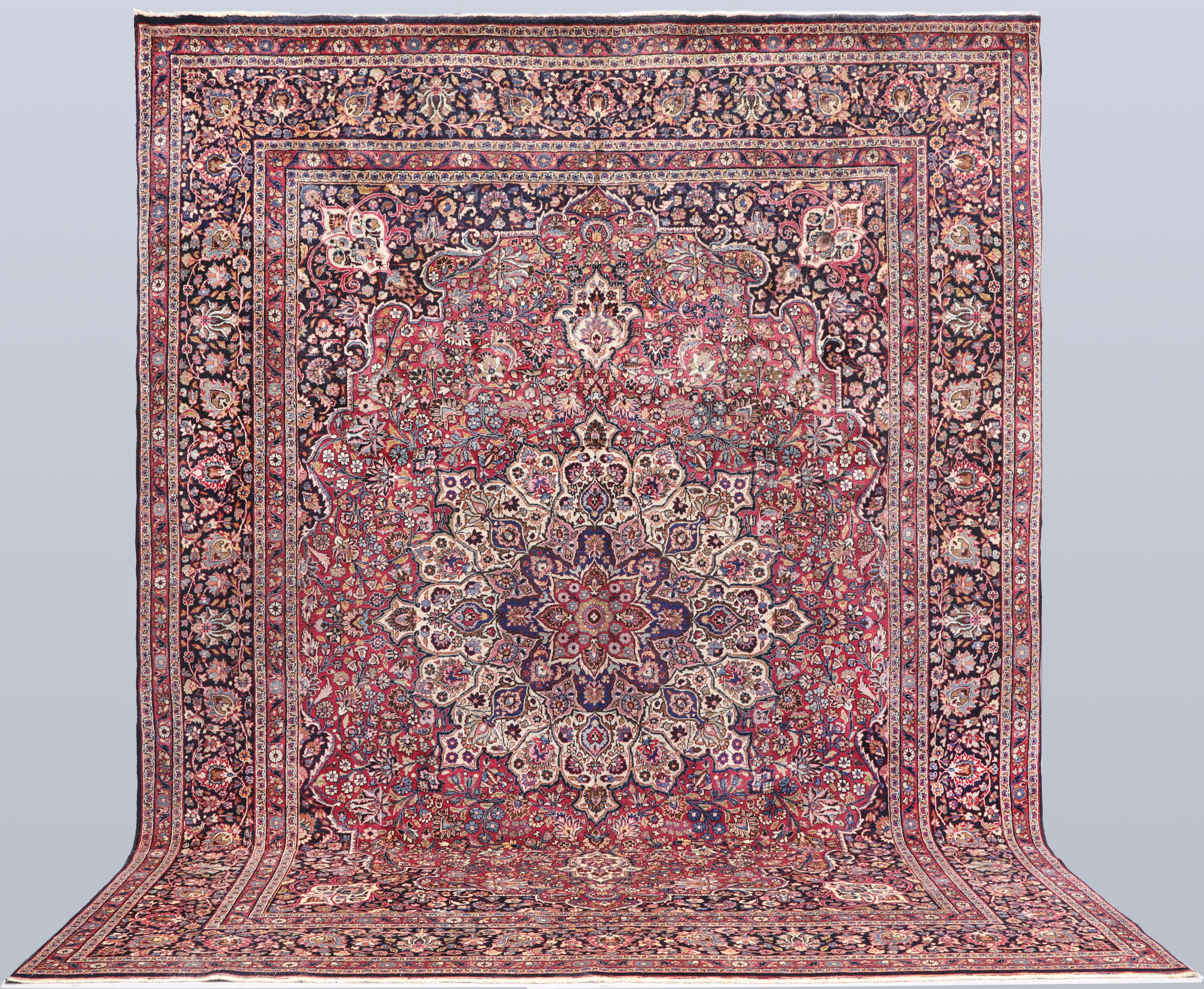 MATTA. Semiantik Meshed, 378 x 287 cm.