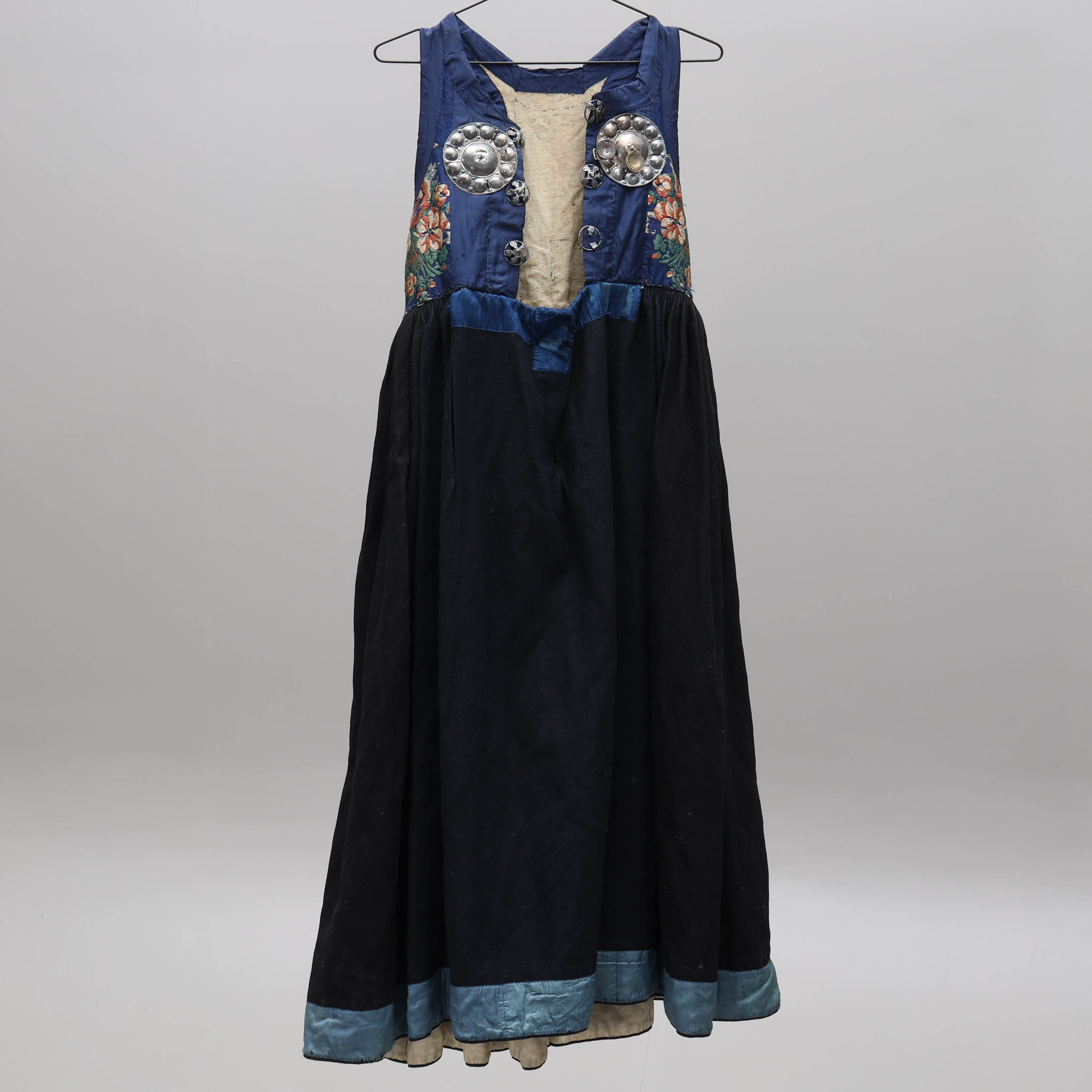 FOLKDRÄKT, Torna Härad, ylle, siden, 18/1900-tal, Skåne.