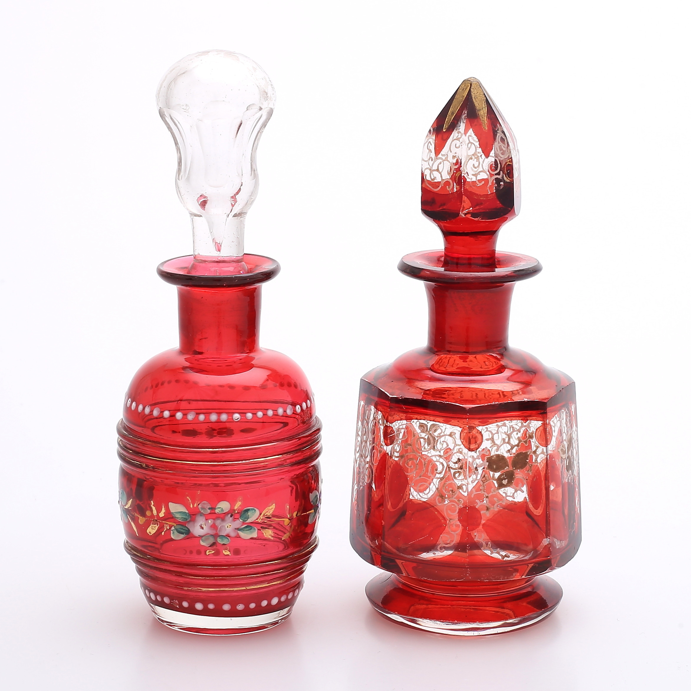 FLAKONGER, 2 st, glas, 1900-talets första hälft.