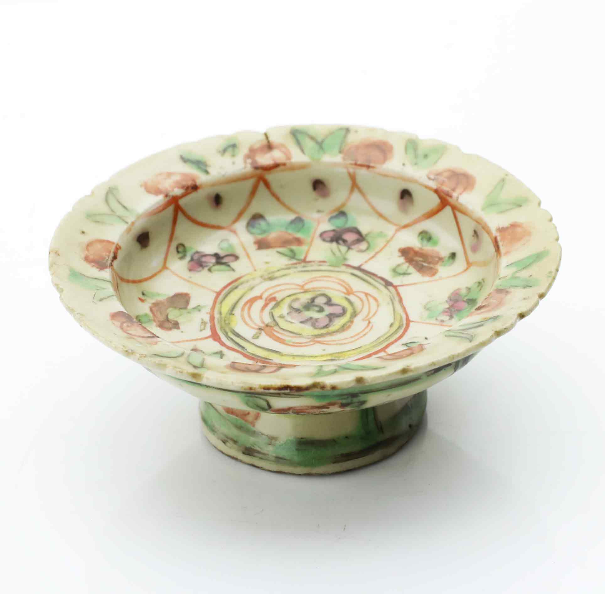 SKÅL PÅ FOT, Kina, porslin, ca 1800-tal.