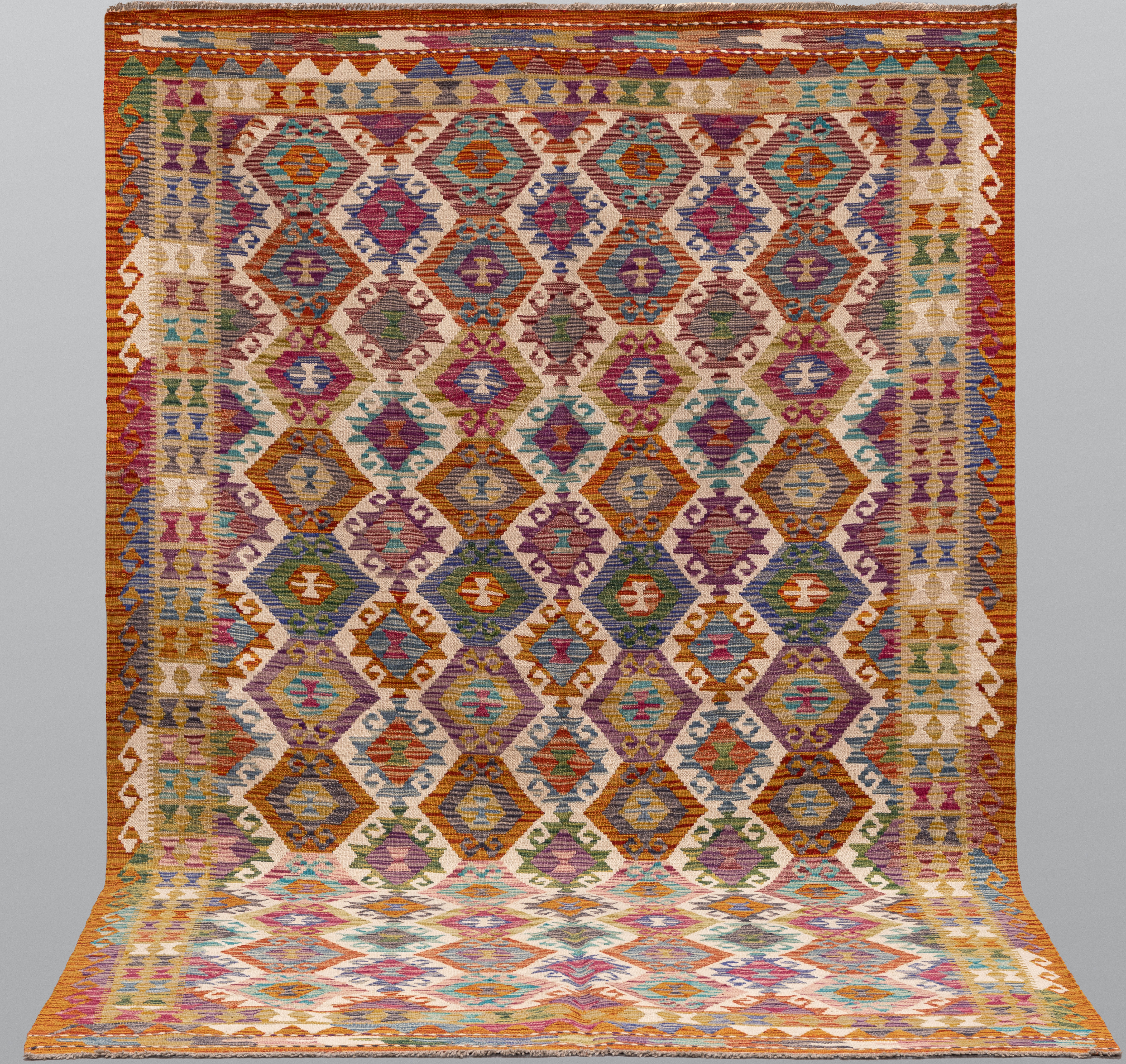 MATTA, Kelim, klassisk design, 255 x 164 cm.