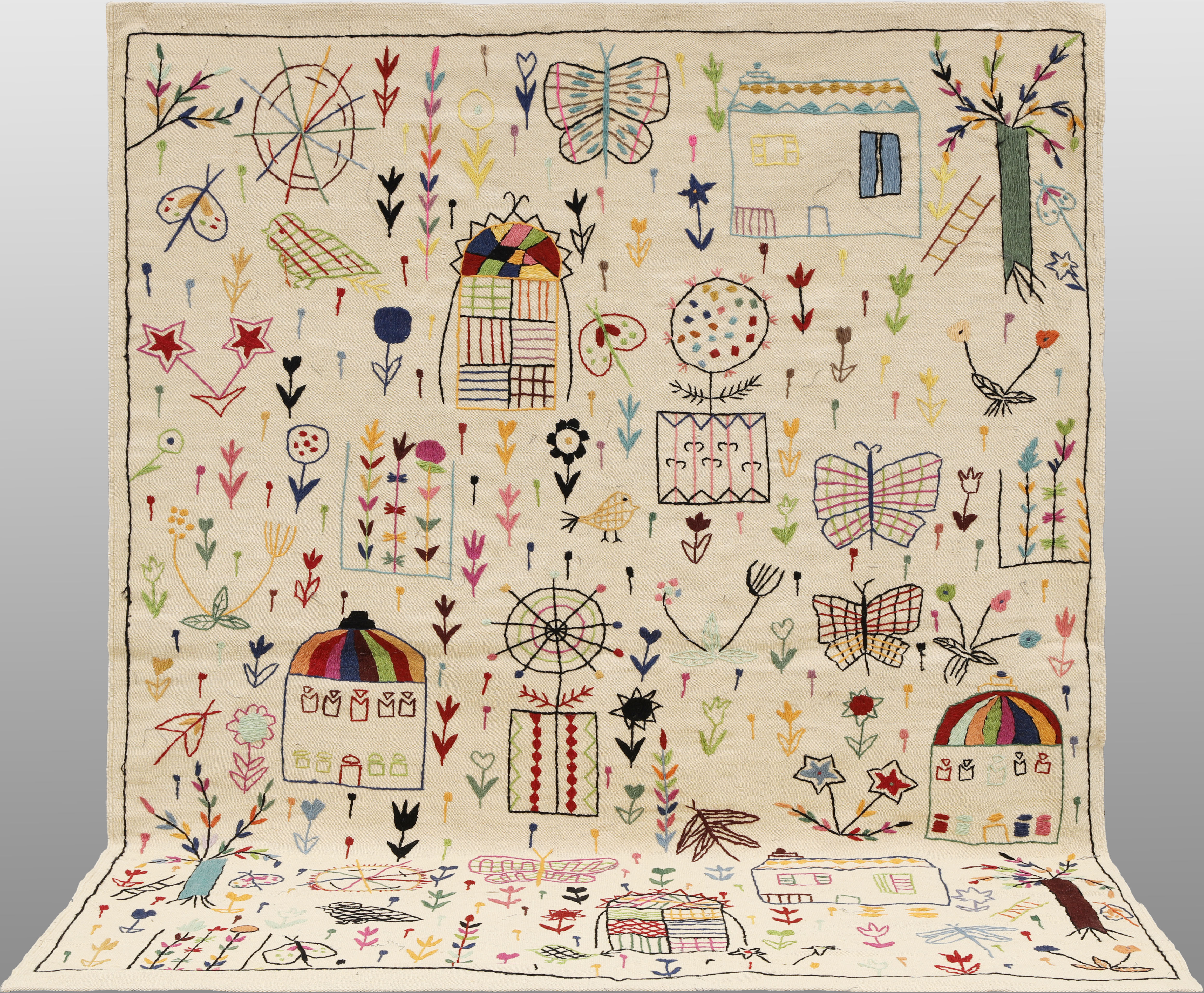 ORIENTMATTA. Kelim med handbroderad dekor, bomullsfodral på baksidan, 239 x 180 cm.