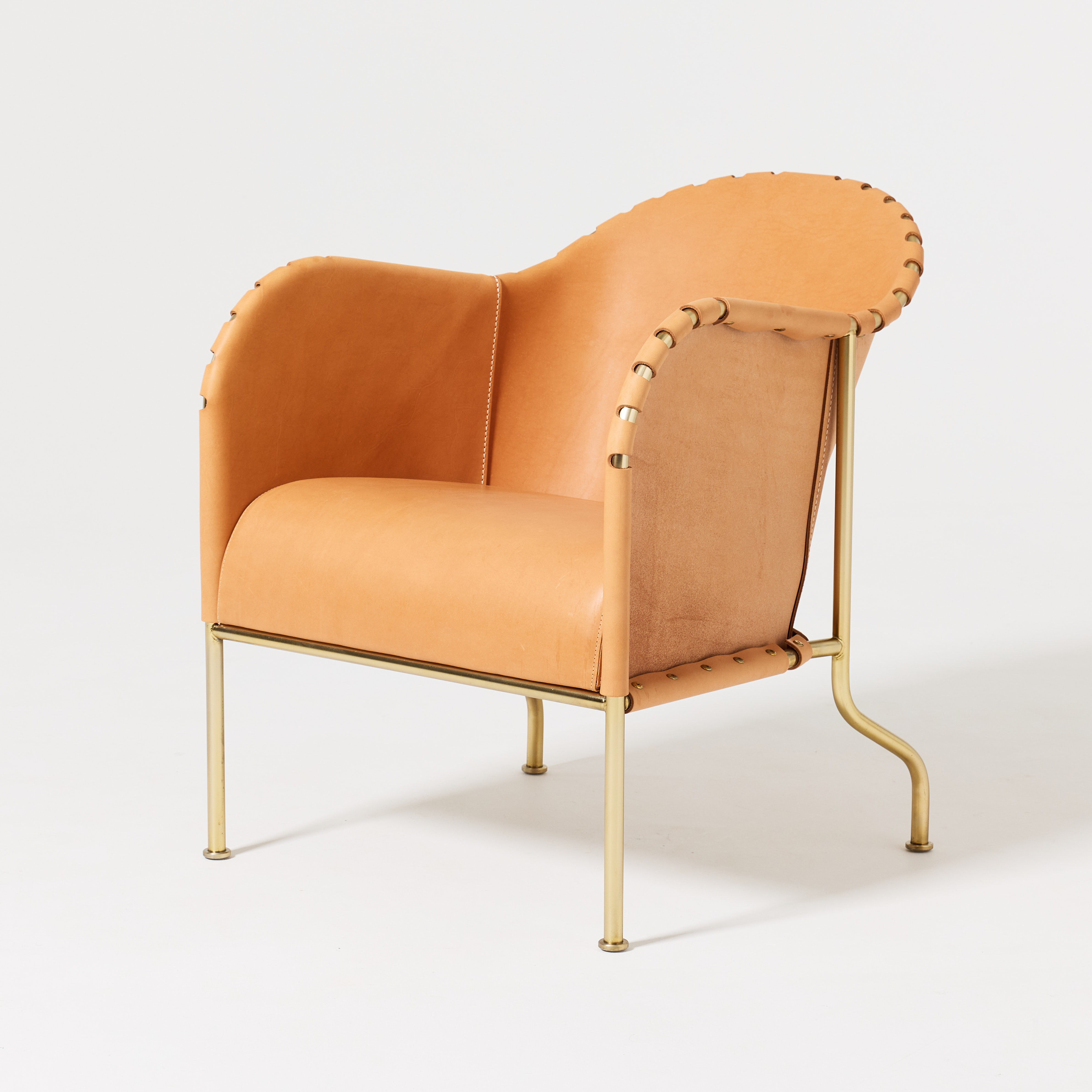 MATS THESELIUS. "Bruno", fåtölj, Källemo, stomme i förmässingat stål, klädsel i naturfärgat läder.