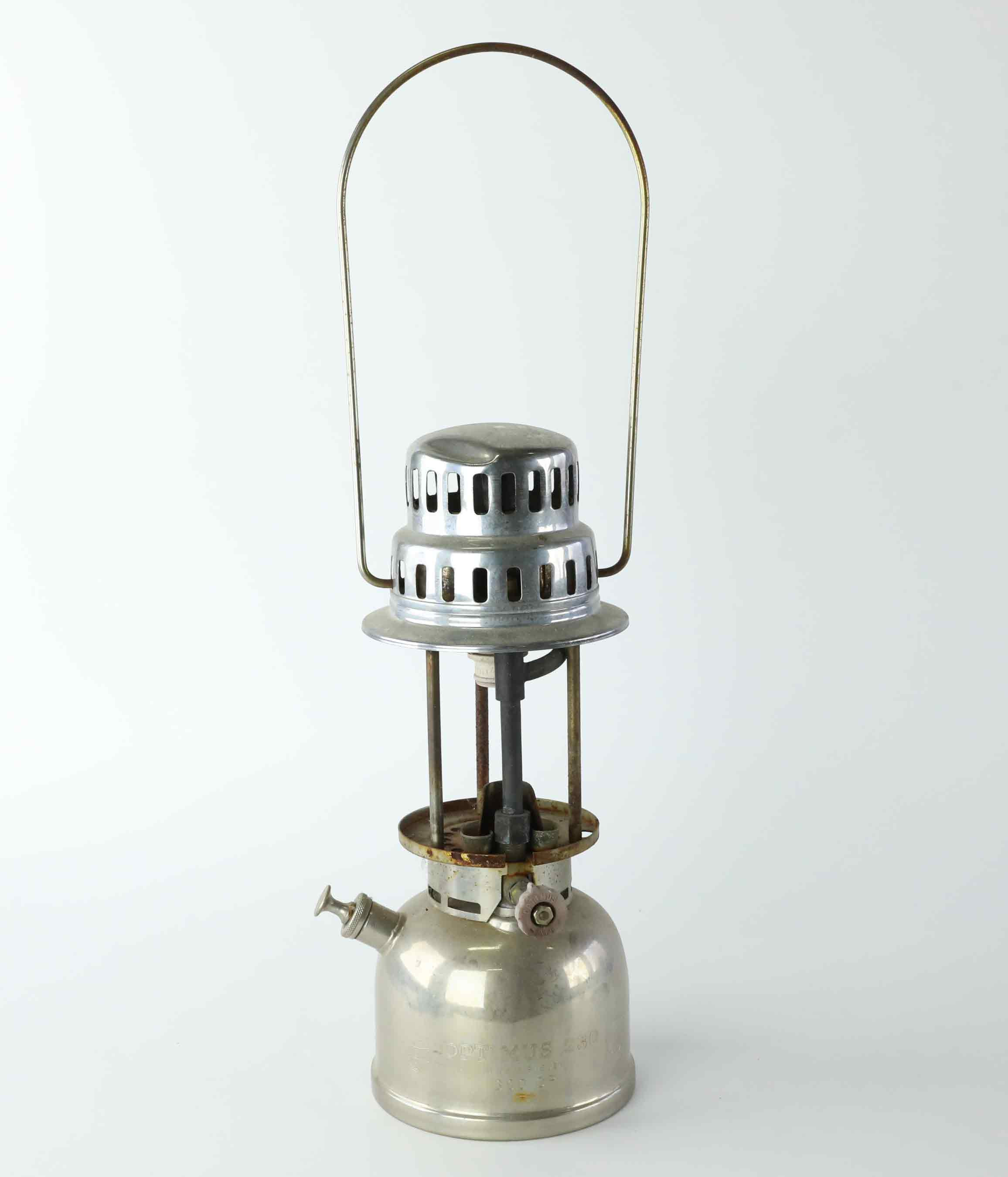 STORMLYKTA, Optimus 930, 300 C.P.