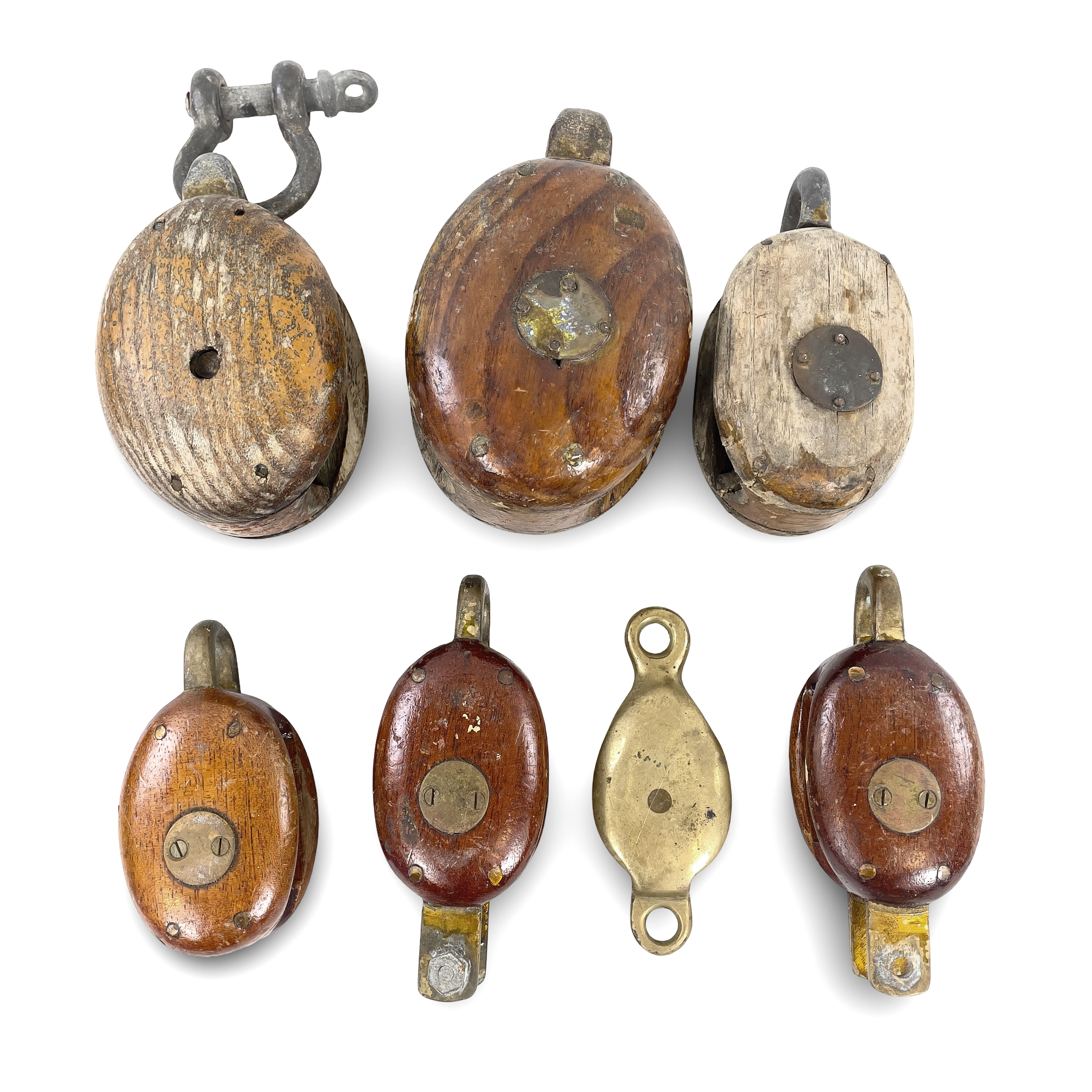 BLOCK/TALJOR, 7 st. Trä, mässing & metall, 1900-tal.