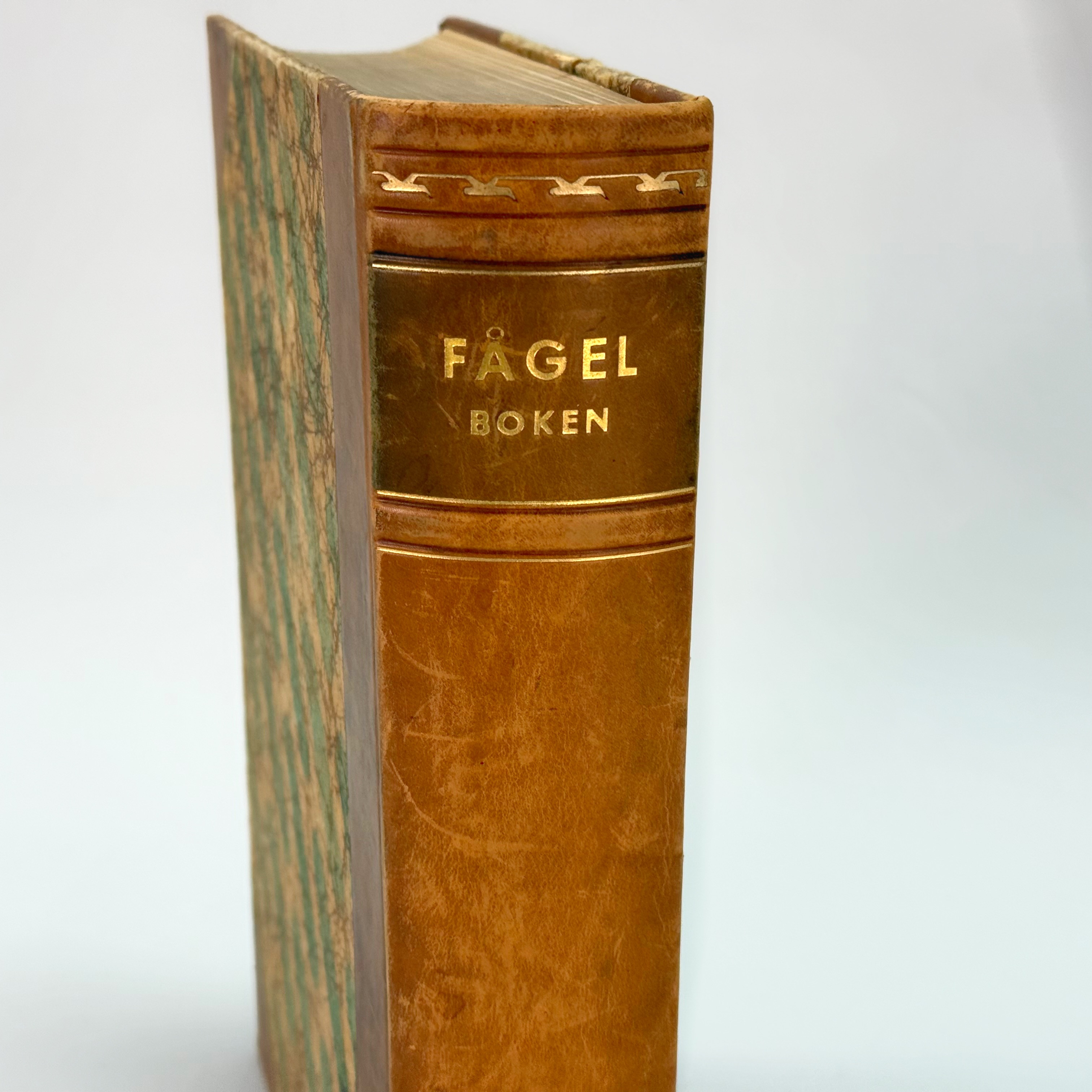 FÅGELBOKEN - Sveriges fåglar i ord och bild, Hialmar Rendahl, första upplagan, 1935 VÅRA FÅGLAR - Rudolf Söderberg - 1933.