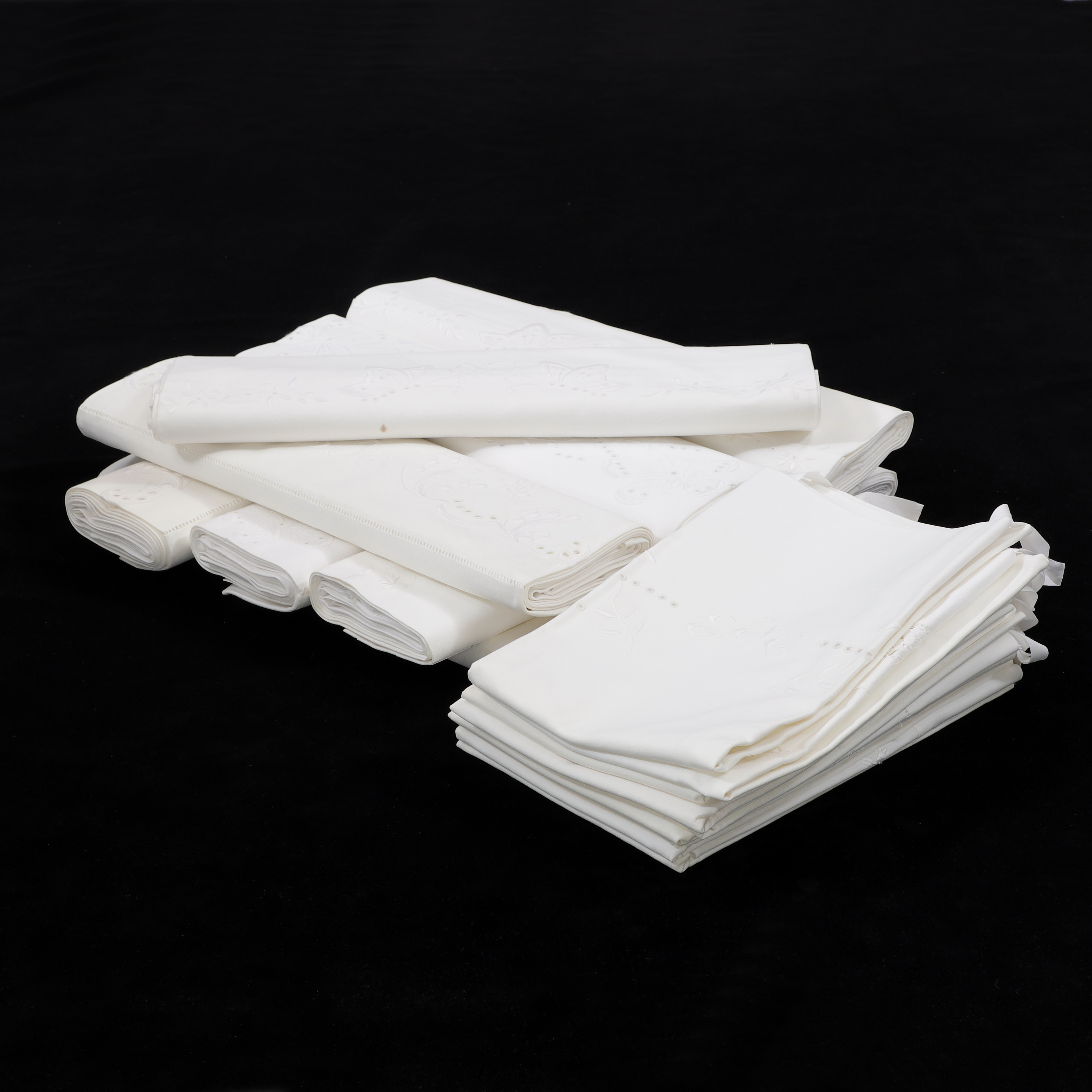 LAKAN, ÖRNGOTT, 19 delar, linne mm, 1900-tal.