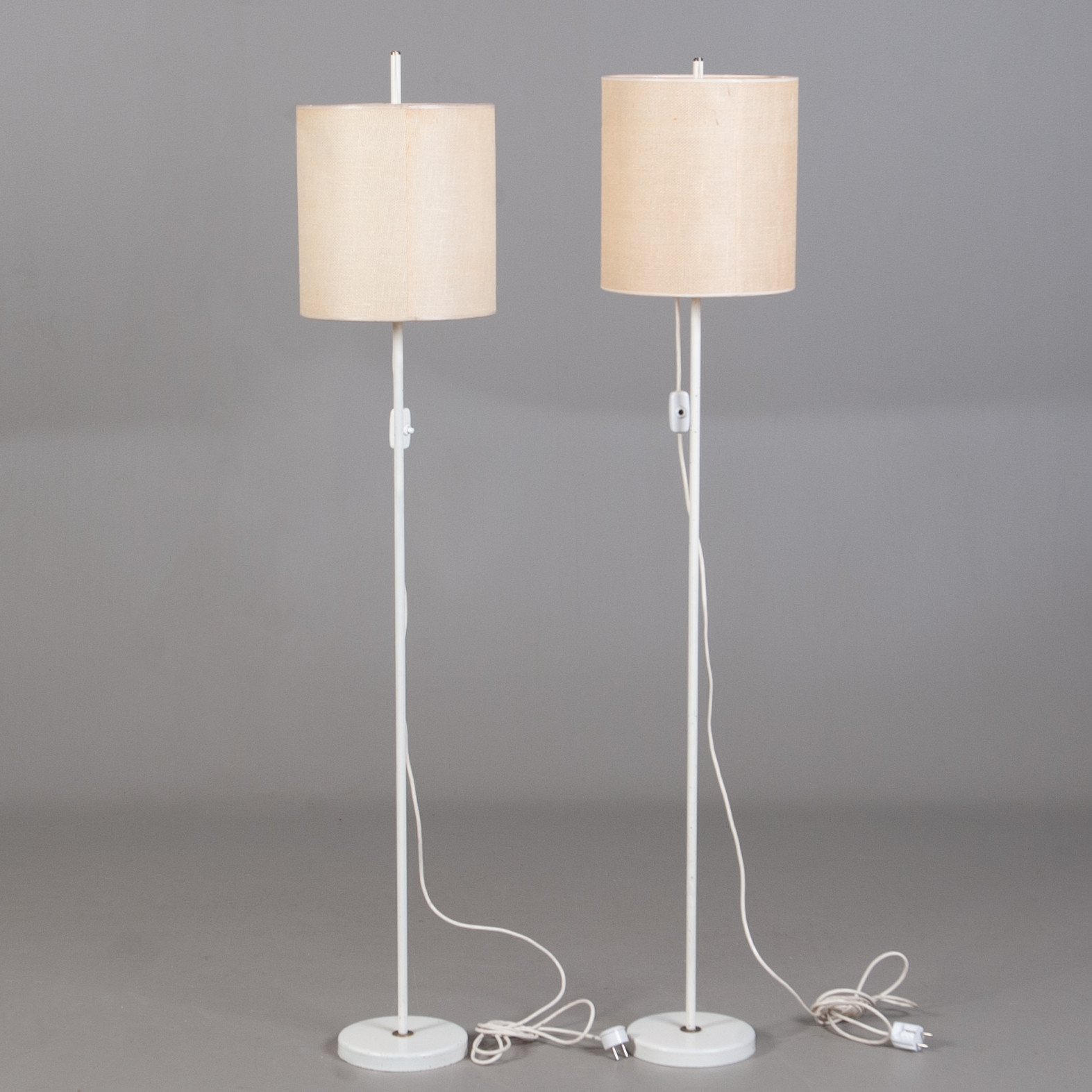 ANDERS PEHRSON. ATELJÉ LYKTAN, "Ambassadör", 2 st, 1900-talets andra hälft.