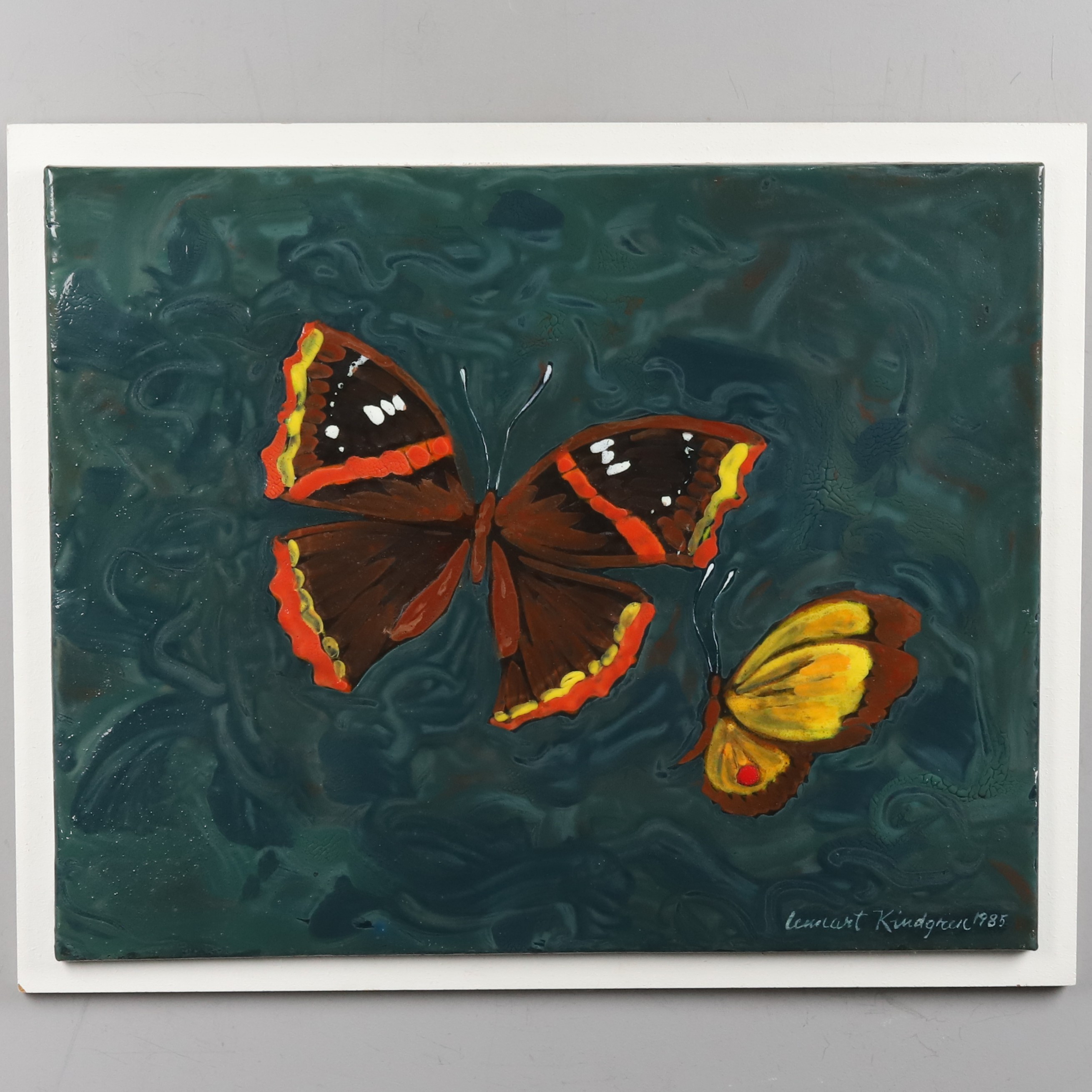 LENNART KINDGREN. EMALJMÅLNING, "Fjärilar", signerad & daterad -1985.